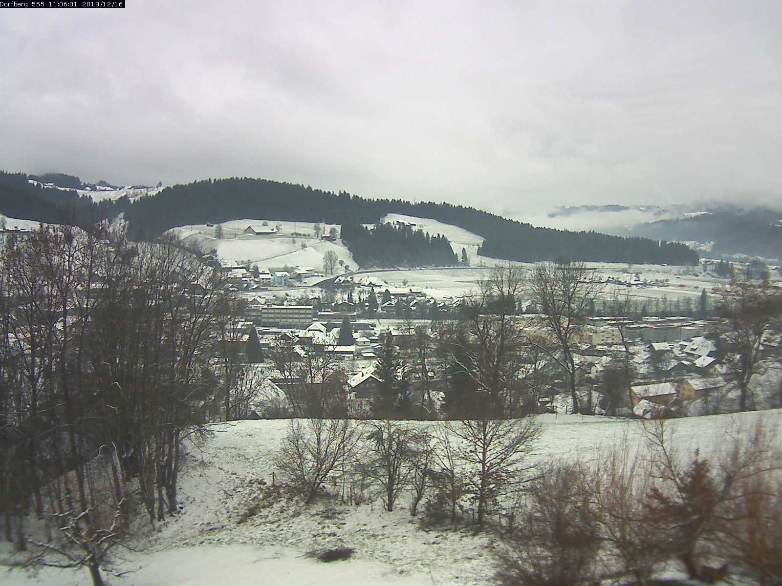 Webcam-Bild: Aussicht vom Dorfberg in Langnau 20181216-110601