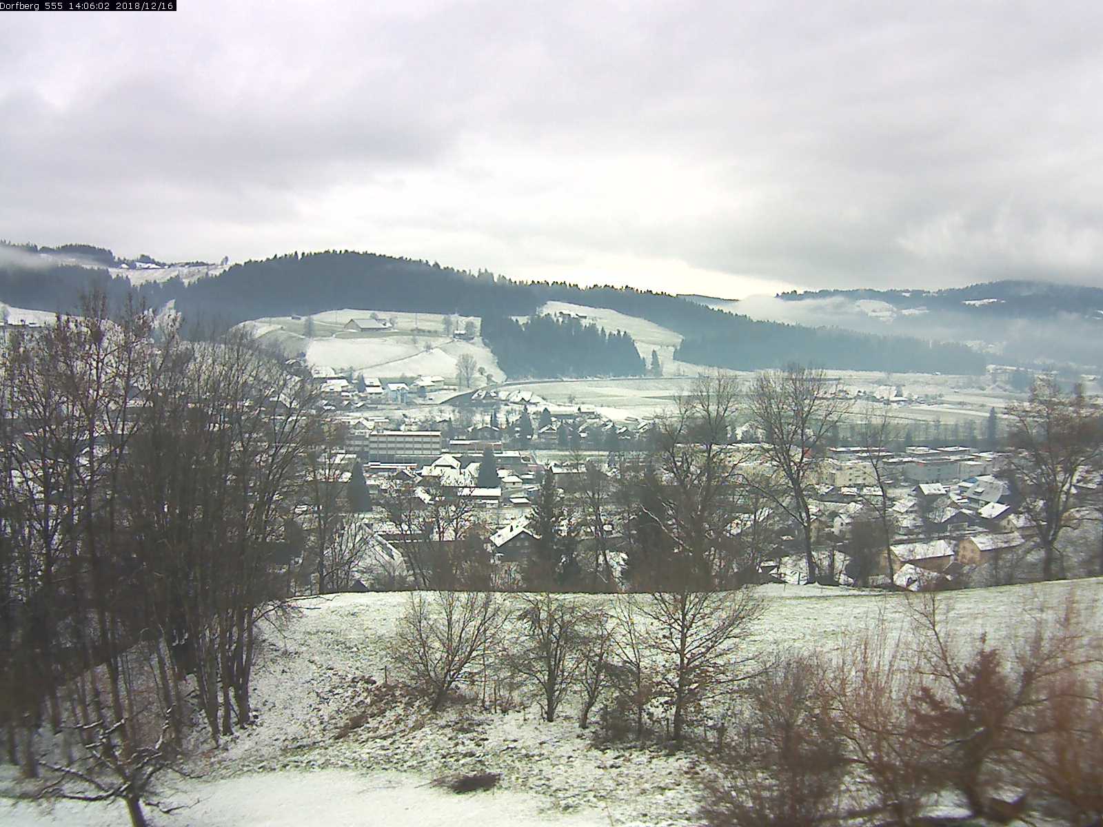 Webcam-Bild: Aussicht vom Dorfberg in Langnau 20181216-140601