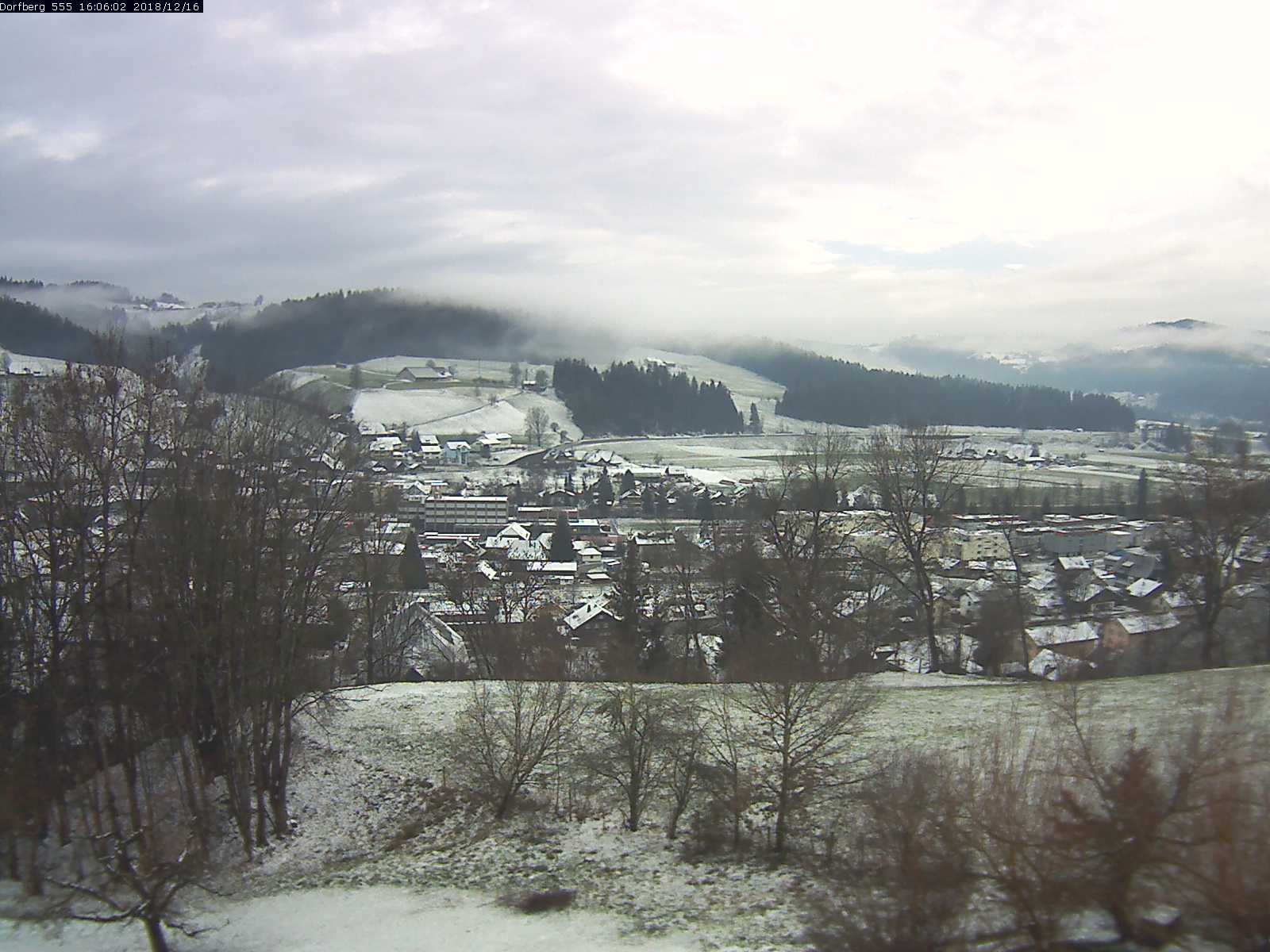 Webcam-Bild: Aussicht vom Dorfberg in Langnau 20181216-160602