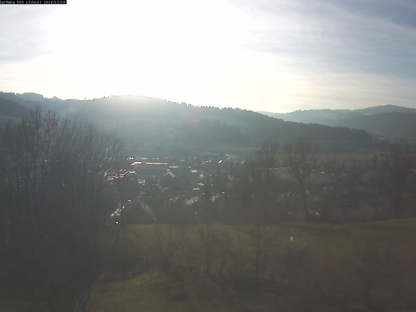 Webcam-Bild: Aussicht vom Dorfberg in Langnau 20181218-150601