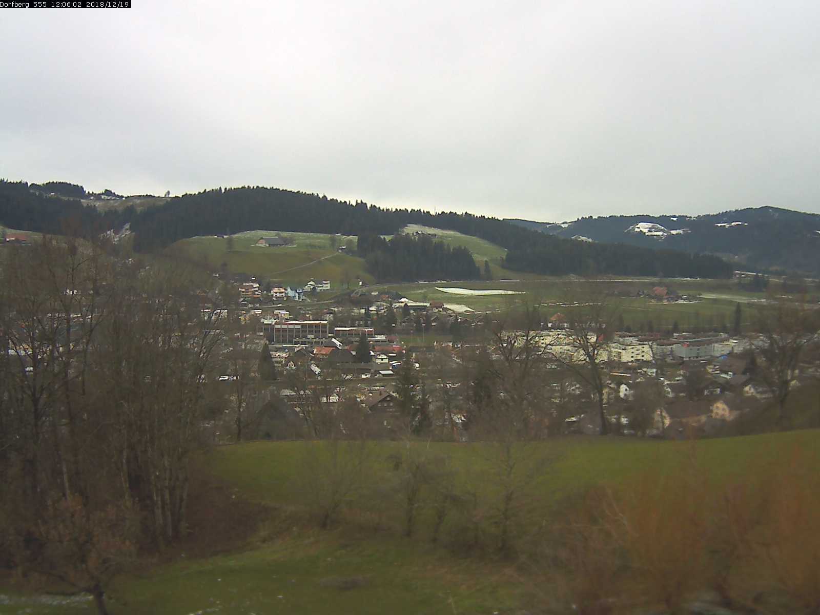 Webcam-Bild: Aussicht vom Dorfberg in Langnau 20181219-120601