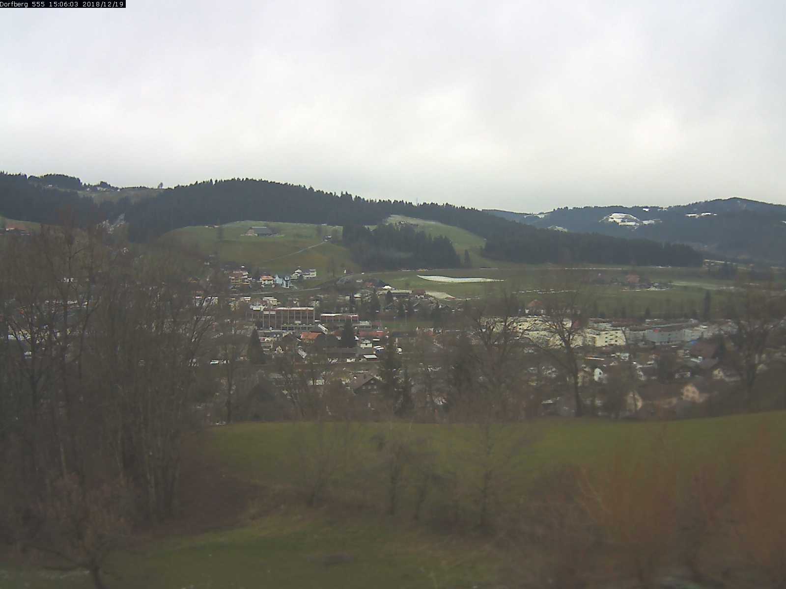 Webcam-Bild: Aussicht vom Dorfberg in Langnau 20181219-150601