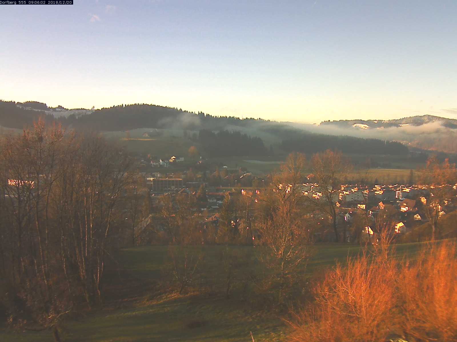 Webcam-Bild: Aussicht vom Dorfberg in Langnau 20181220-090601