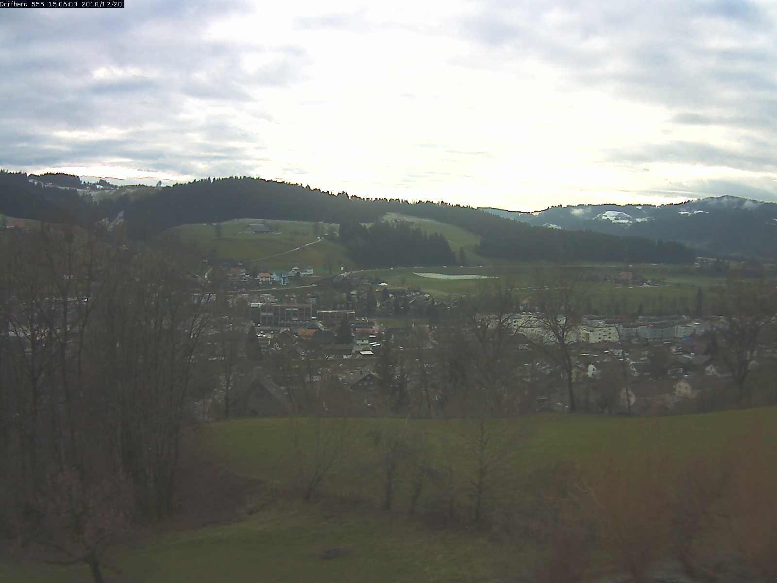 Webcam-Bild: Aussicht vom Dorfberg in Langnau 20181220-150601