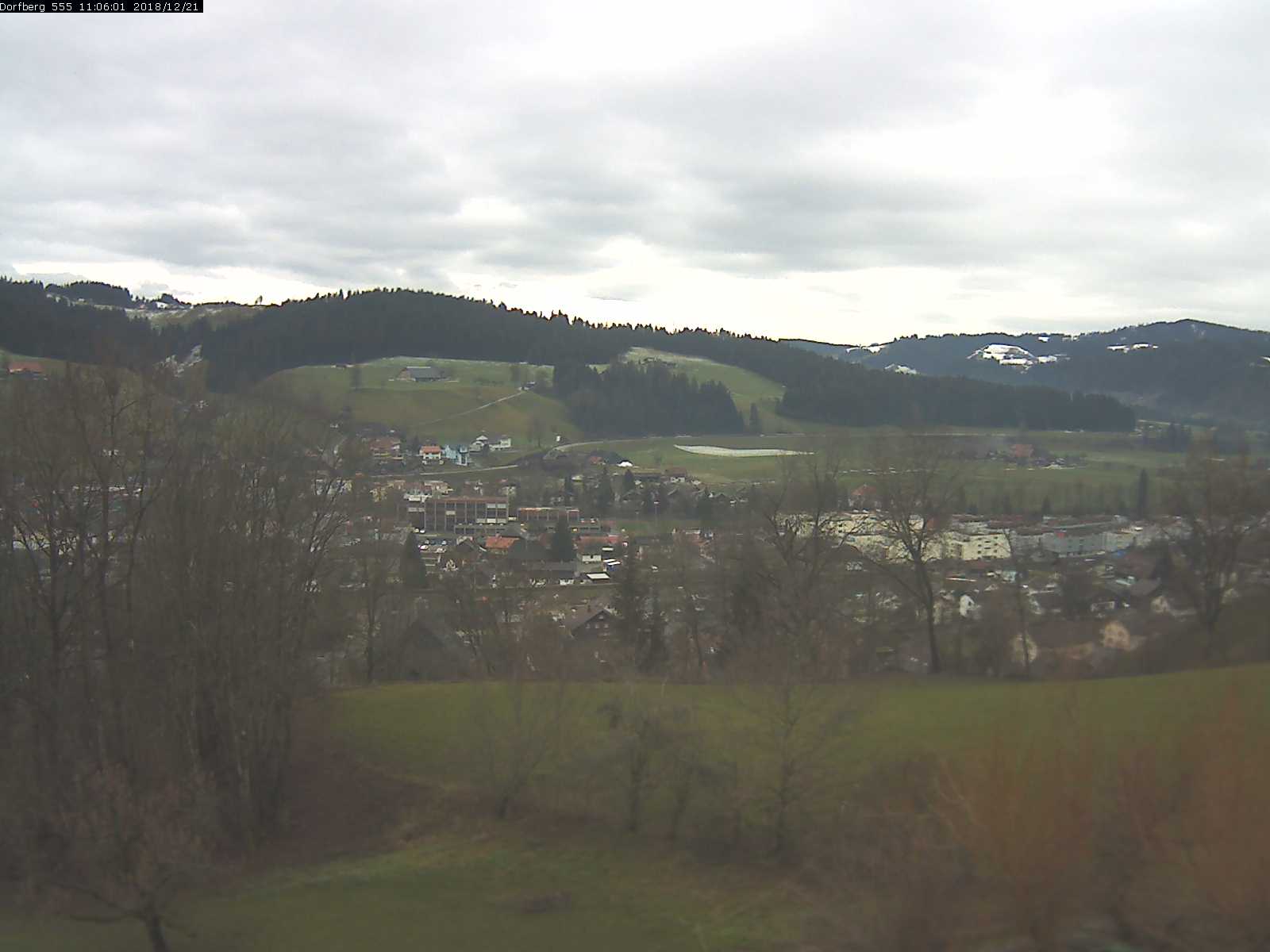 Webcam-Bild: Aussicht vom Dorfberg in Langnau 20181221-110601
