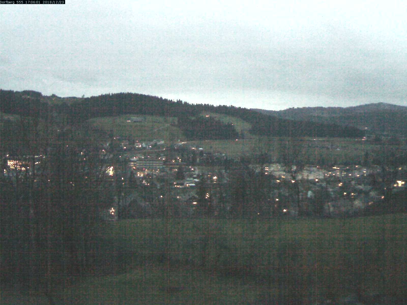 Webcam-Bild: Aussicht vom Dorfberg in Langnau 20181223-170601