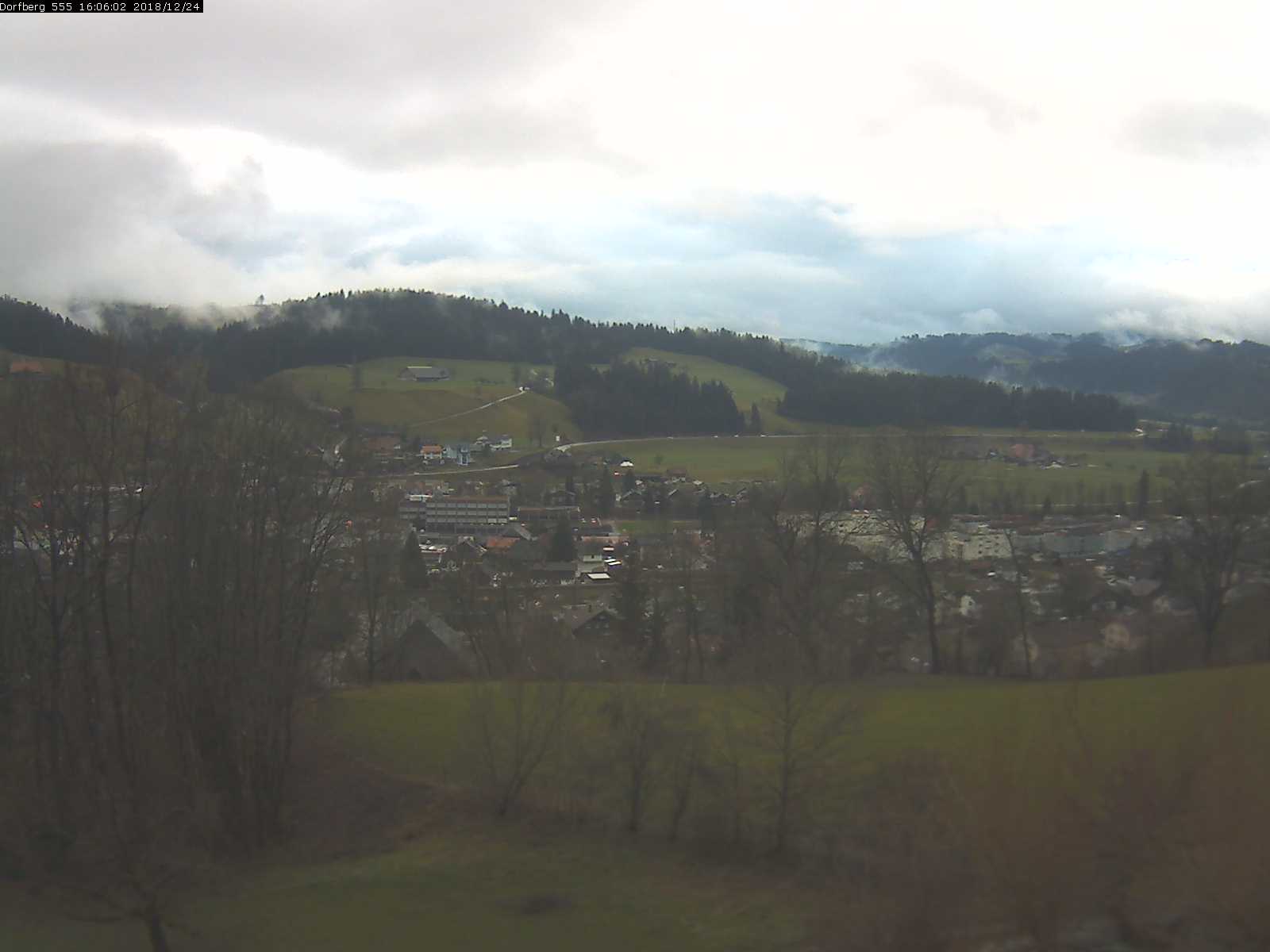 Webcam-Bild: Aussicht vom Dorfberg in Langnau 20181224-160601