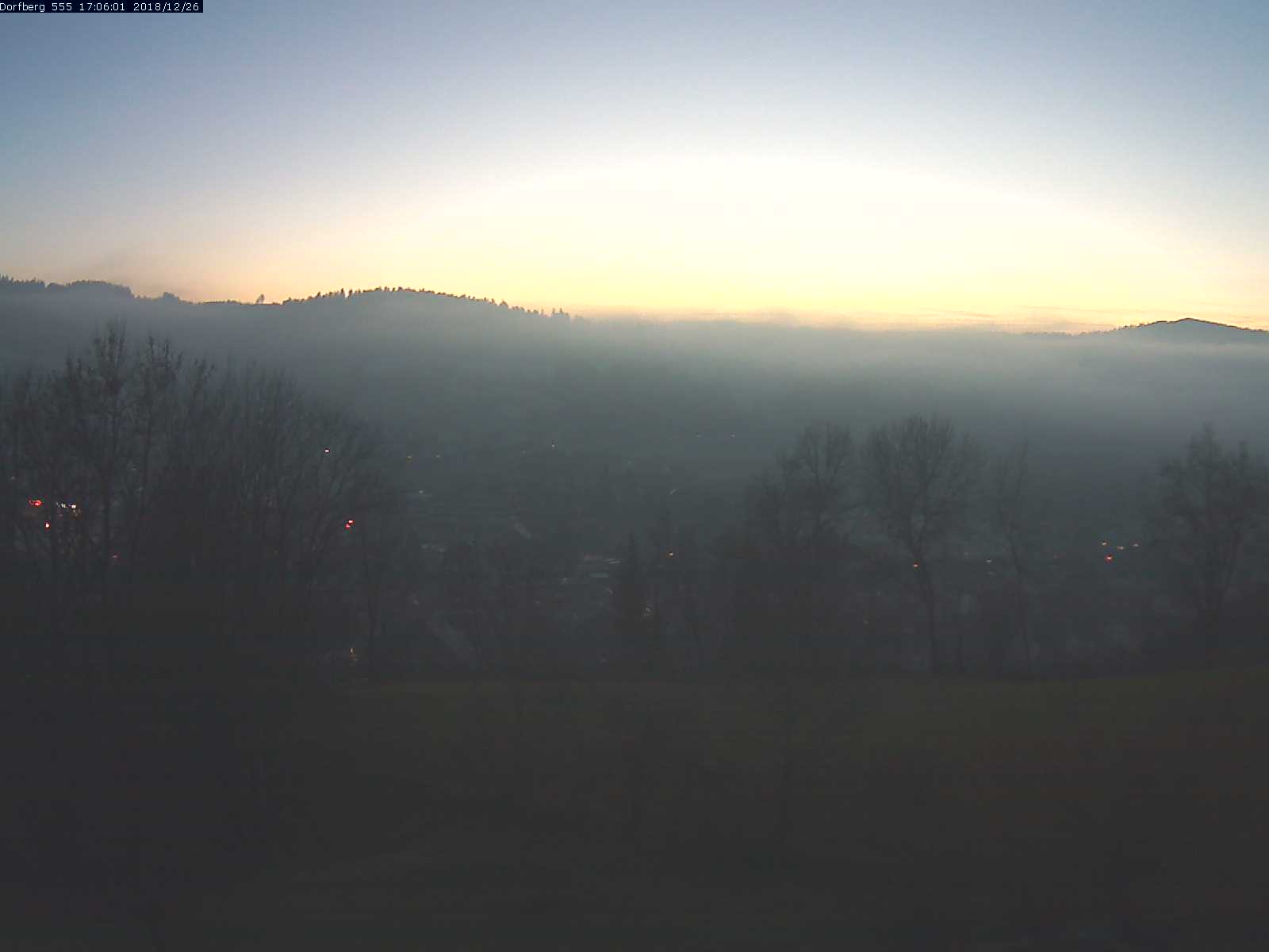 Webcam-Bild: Aussicht vom Dorfberg in Langnau 20181226-170601