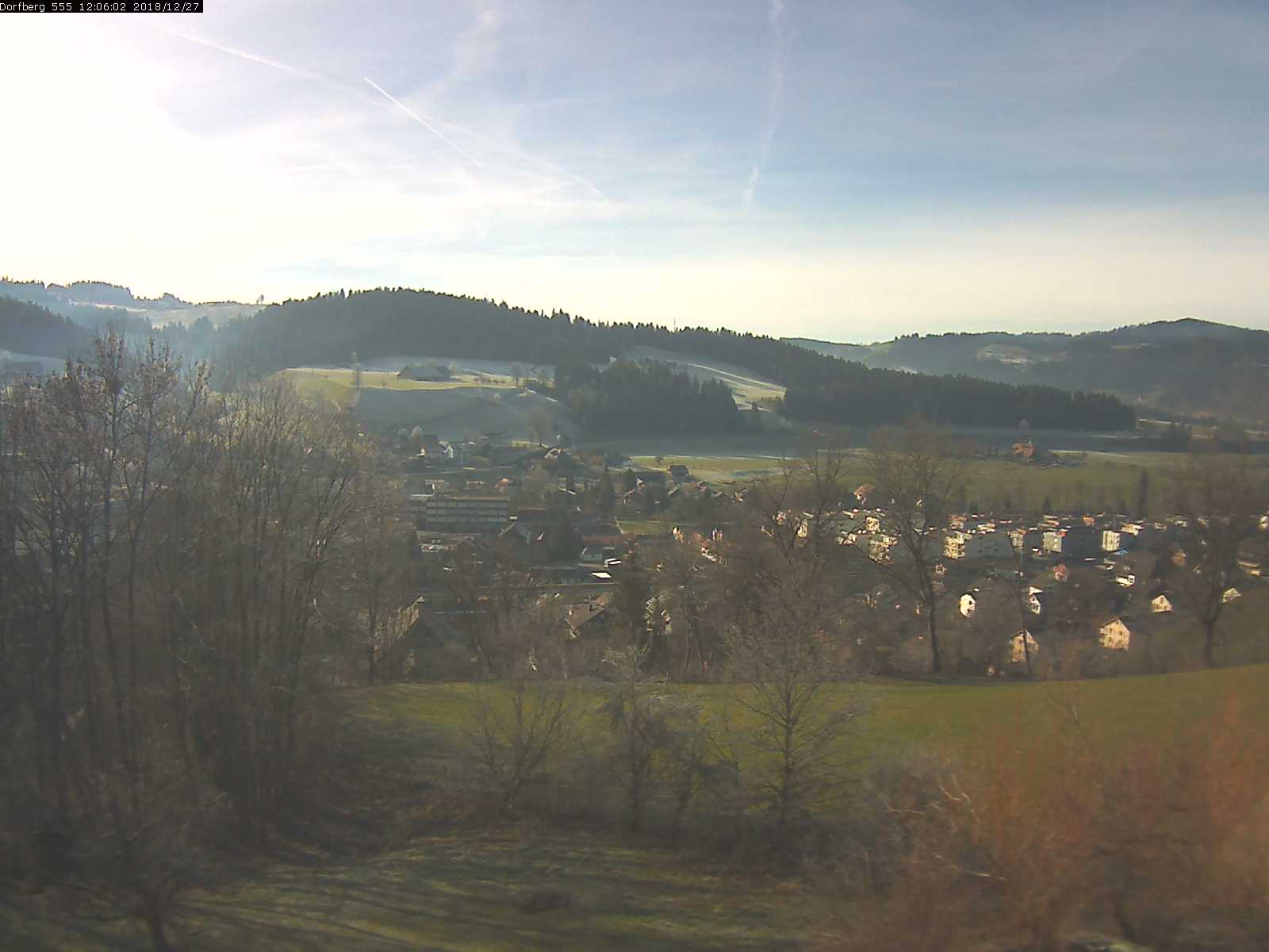Webcam-Bild: Aussicht vom Dorfberg in Langnau 20181227-120601