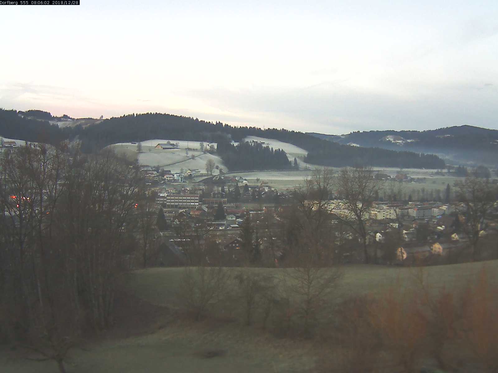Webcam-Bild: Aussicht vom Dorfberg in Langnau 20181228-080601
