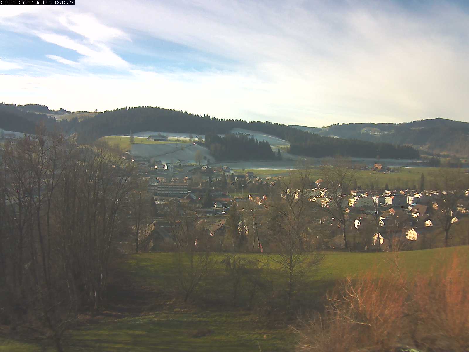 Webcam-Bild: Aussicht vom Dorfberg in Langnau 20181228-110601