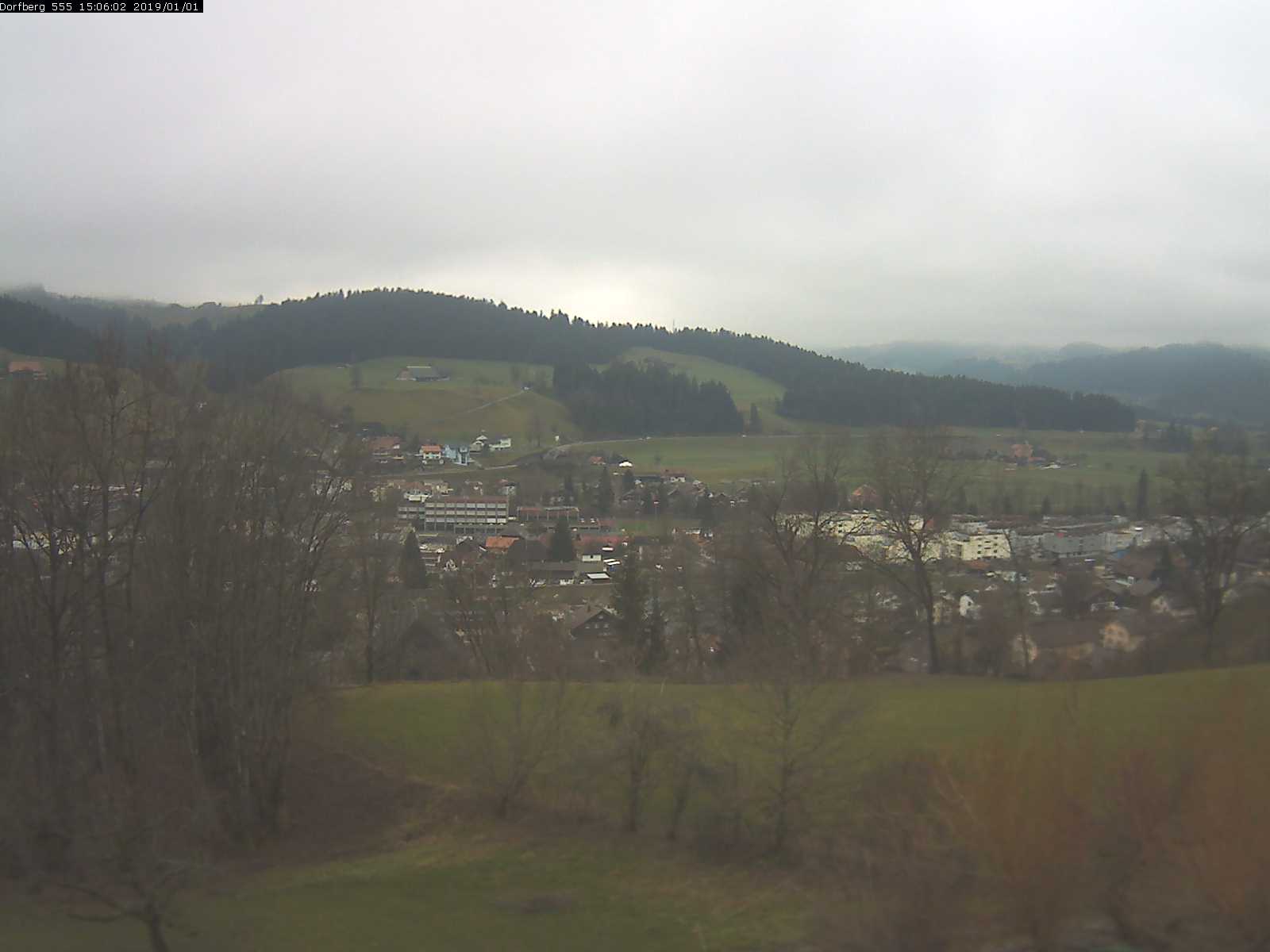 Webcam-Bild: Aussicht vom Dorfberg in Langnau 20190101-150601