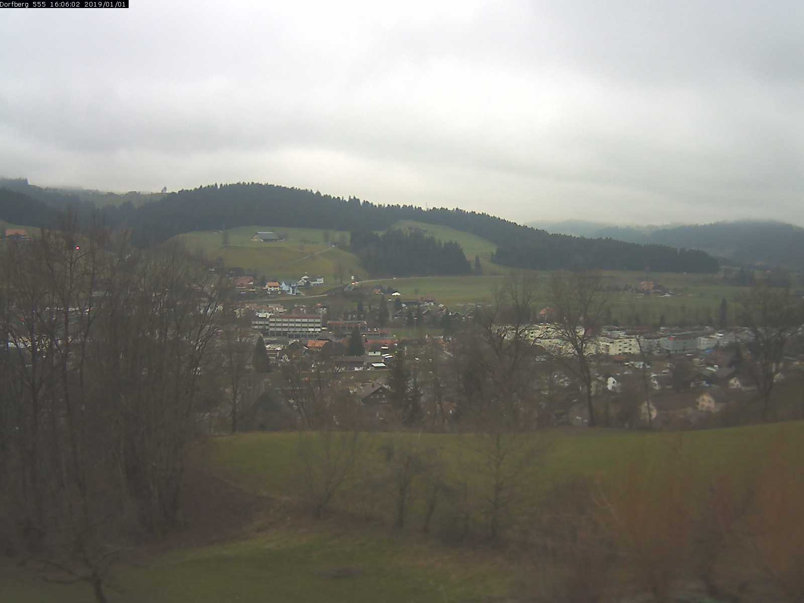 Webcam-Bild: Aussicht vom Dorfberg in Langnau 20190101-160601