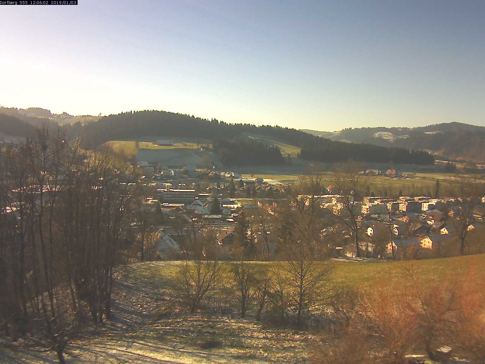 Webcam-Bild: Aussicht vom Dorfberg in Langnau 20190103-120601