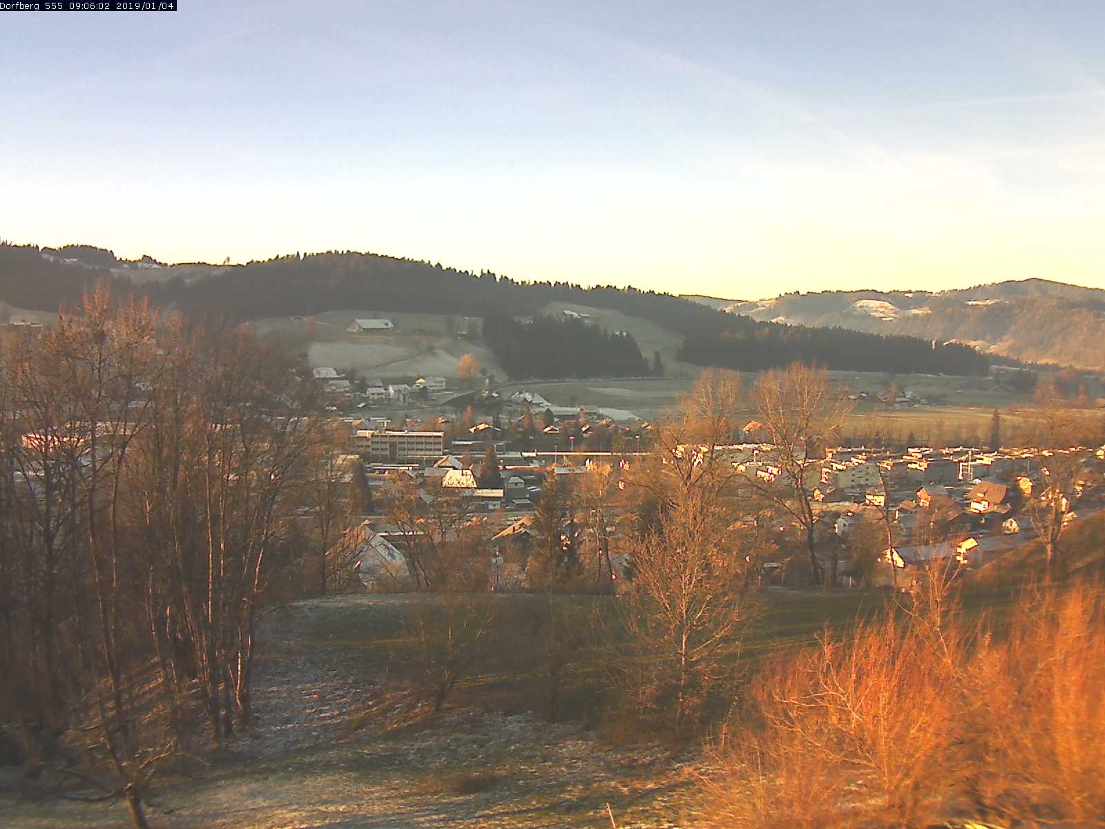 Webcam-Bild: Aussicht vom Dorfberg in Langnau 20190104-090601