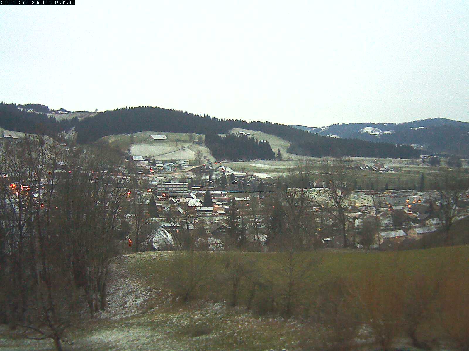 Webcam-Bild: Aussicht vom Dorfberg in Langnau 20190105-080601