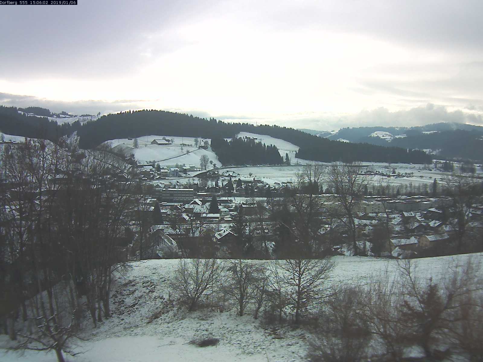 Webcam-Bild: Aussicht vom Dorfberg in Langnau 20190106-150601