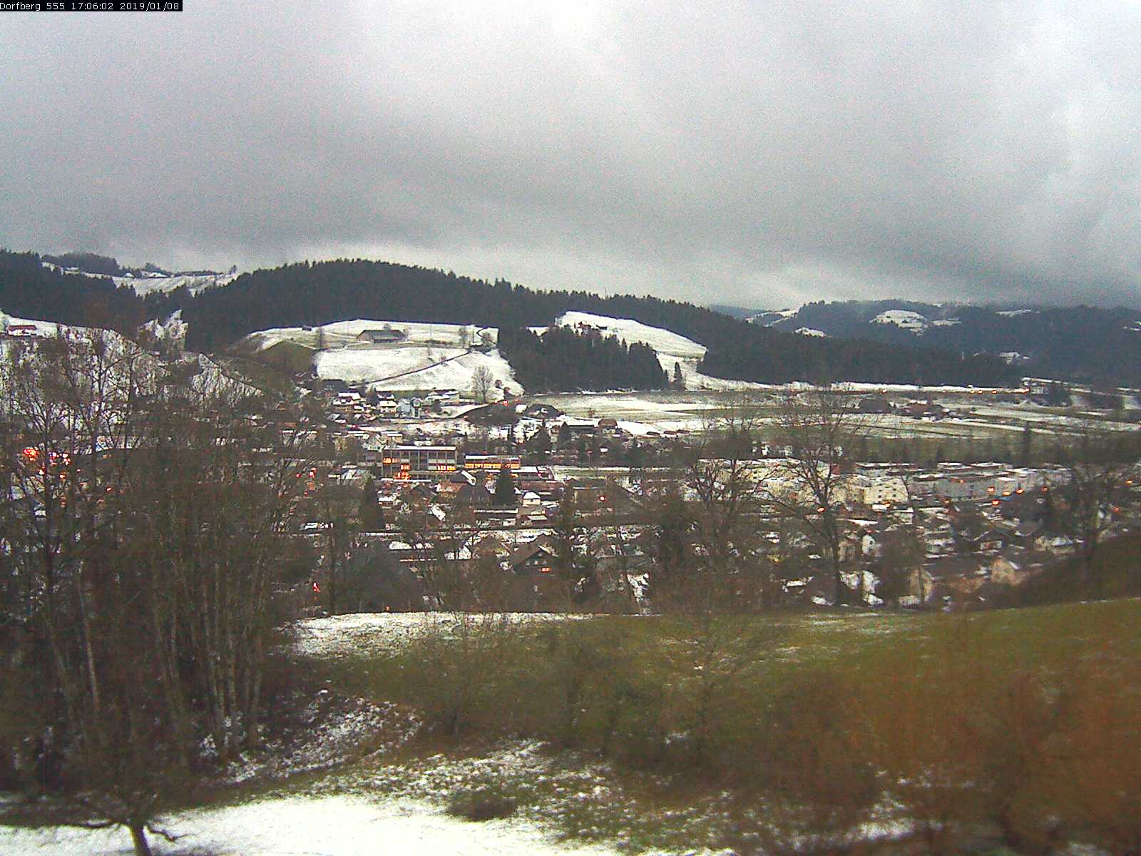 Webcam-Bild: Aussicht vom Dorfberg in Langnau 20190108-170602