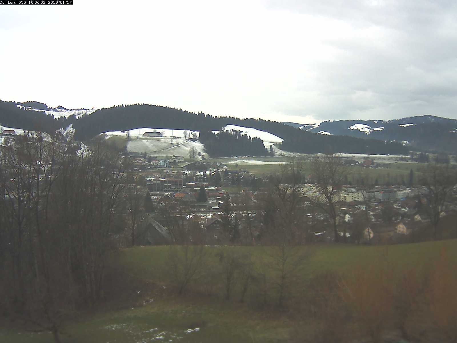 Webcam-Bild: Aussicht vom Dorfberg in Langnau 20190117-100601