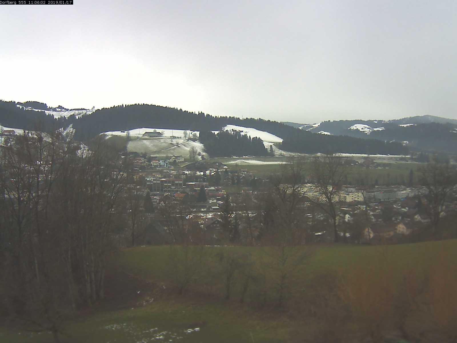 Webcam-Bild: Aussicht vom Dorfberg in Langnau 20190117-110601