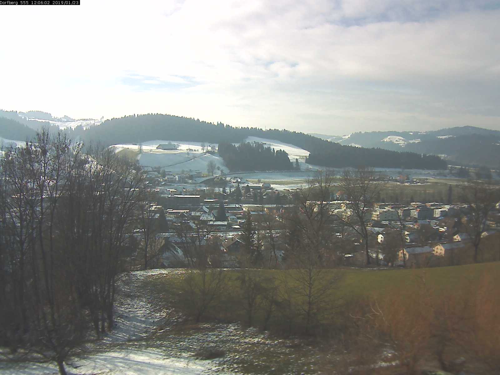 Webcam-Bild: Aussicht vom Dorfberg in Langnau 20190123-120601