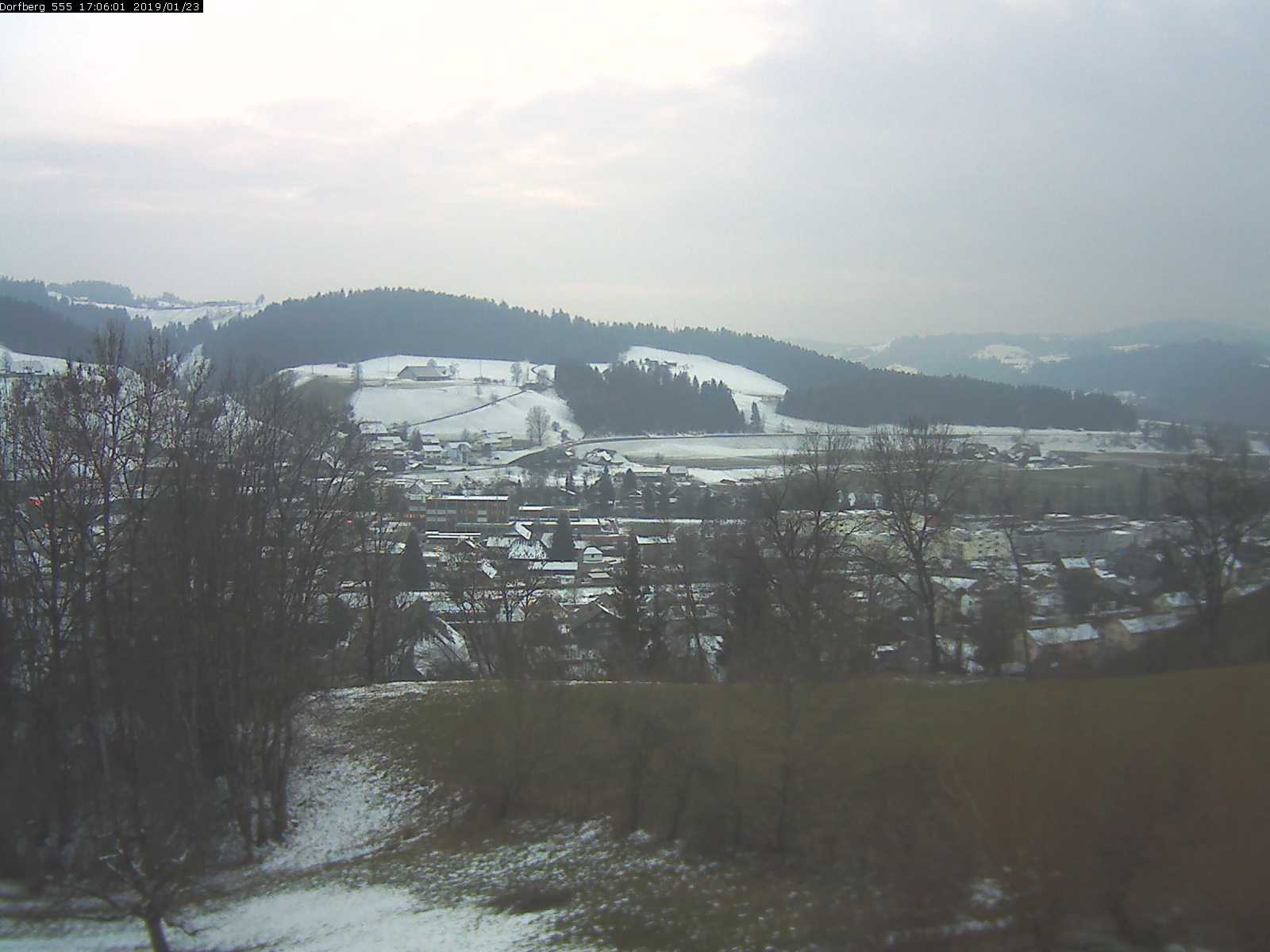 Webcam-Bild: Aussicht vom Dorfberg in Langnau 20190123-170601