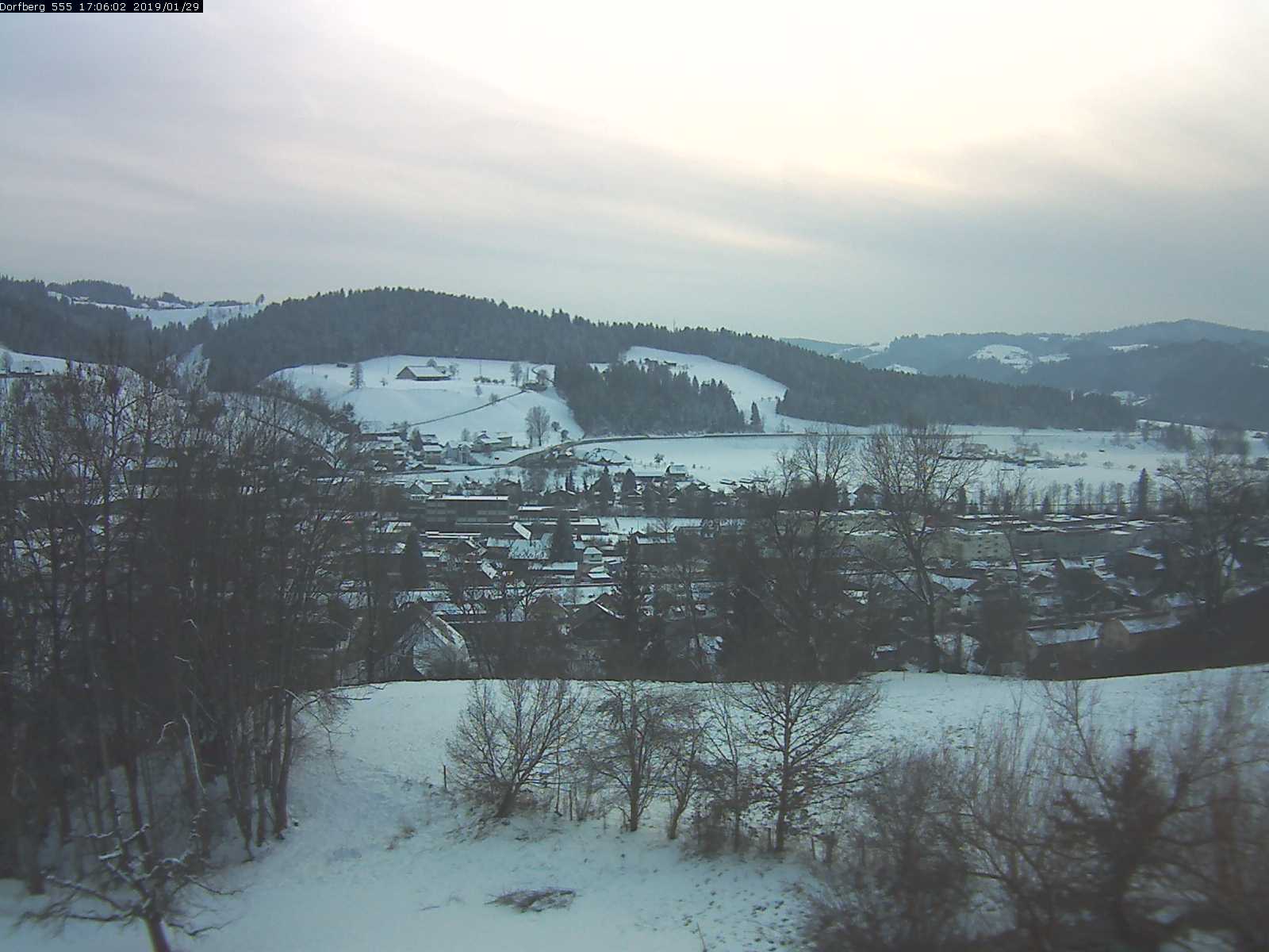 Webcam-Bild: Aussicht vom Dorfberg in Langnau 20190129-170601