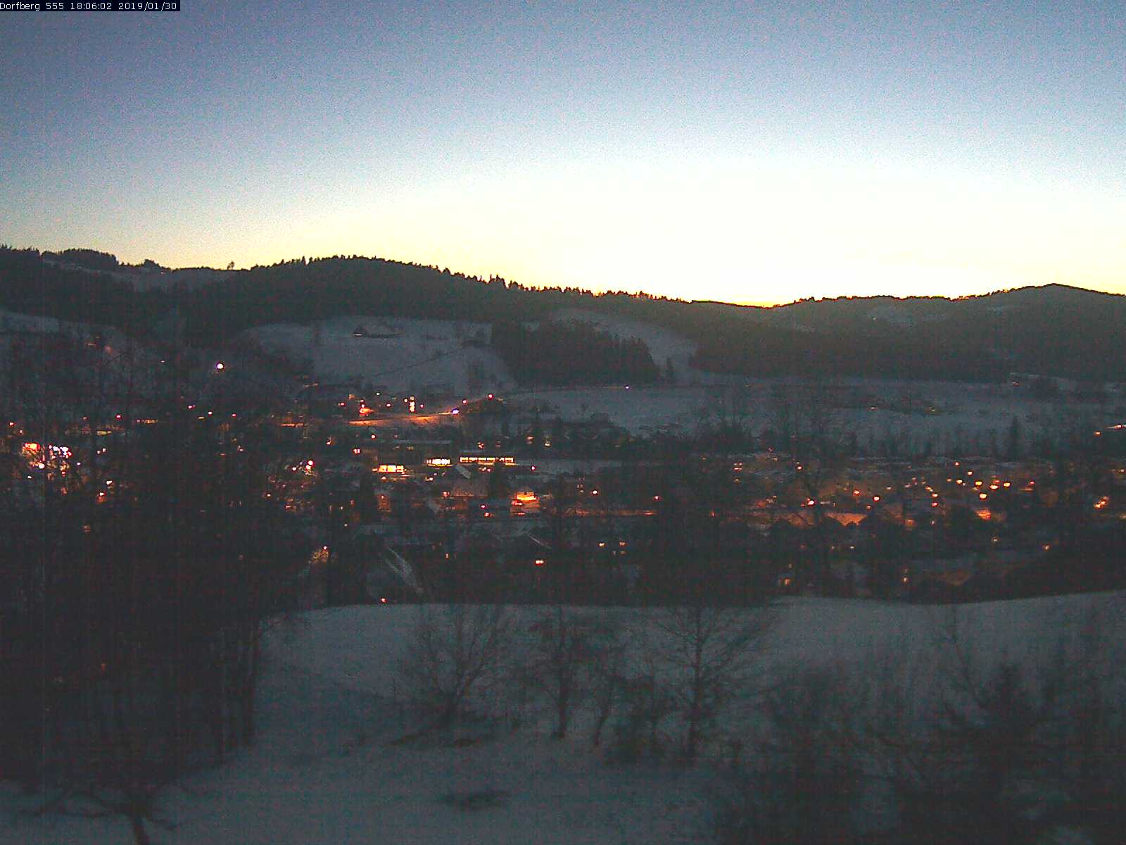 Webcam-Bild: Aussicht vom Dorfberg in Langnau 20190130-180601
