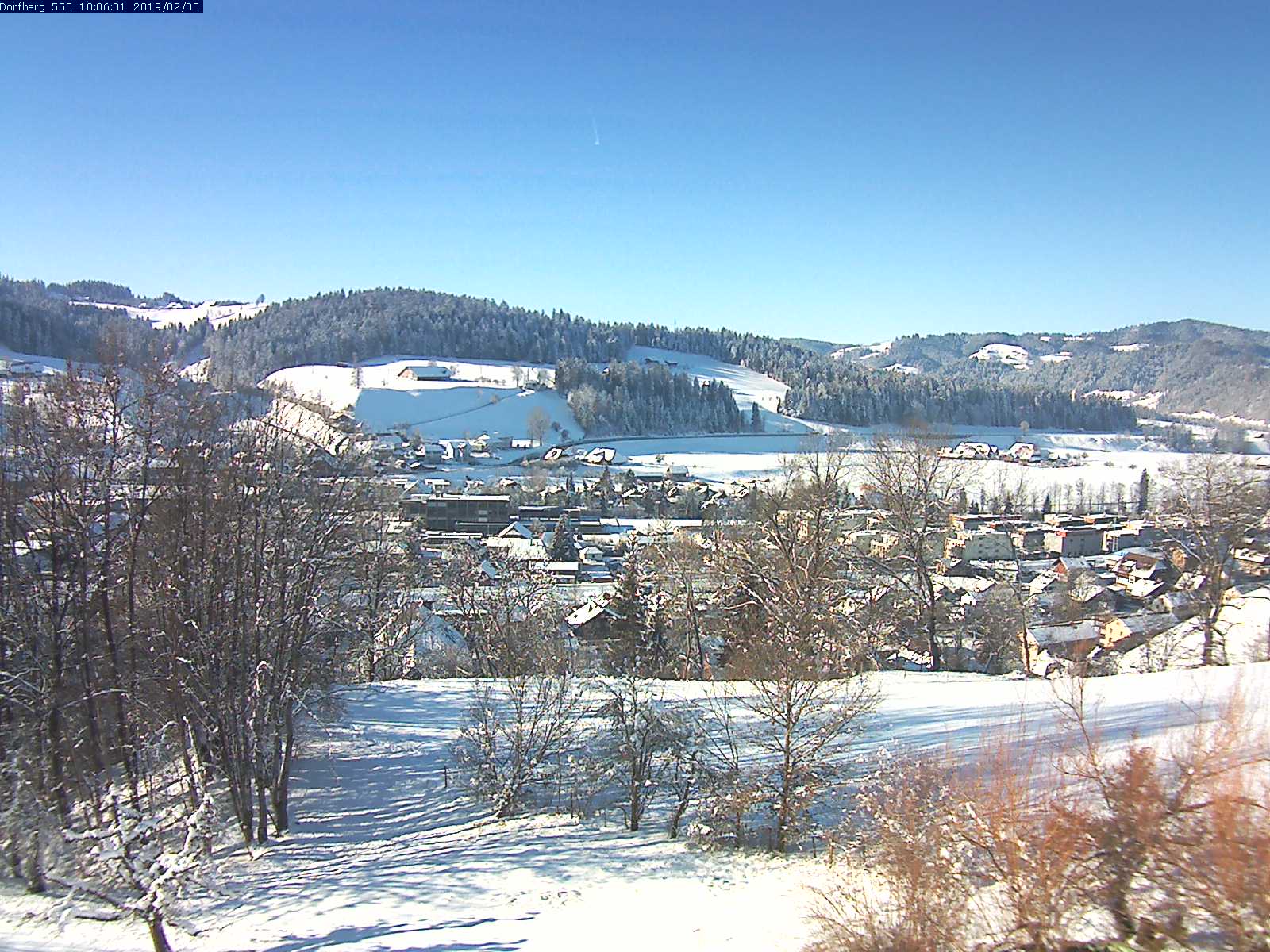 Webcam-Bild: Aussicht vom Dorfberg in Langnau 20190205-100601