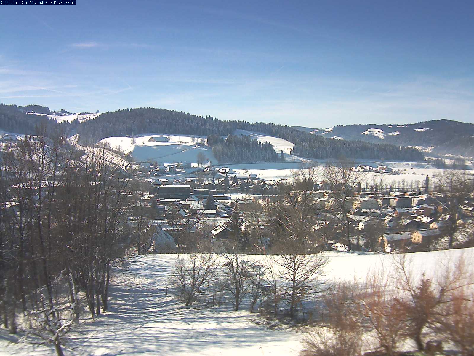 Webcam-Bild: Aussicht vom Dorfberg in Langnau 20190206-110601
