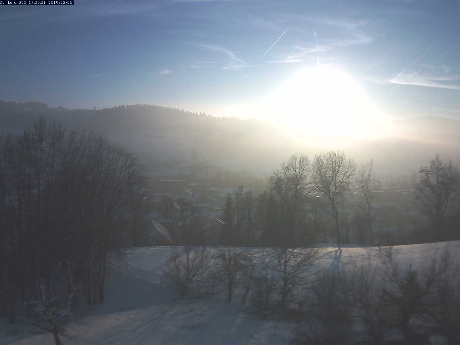Webcam-Bild: Aussicht vom Dorfberg in Langnau 20190206-170601
