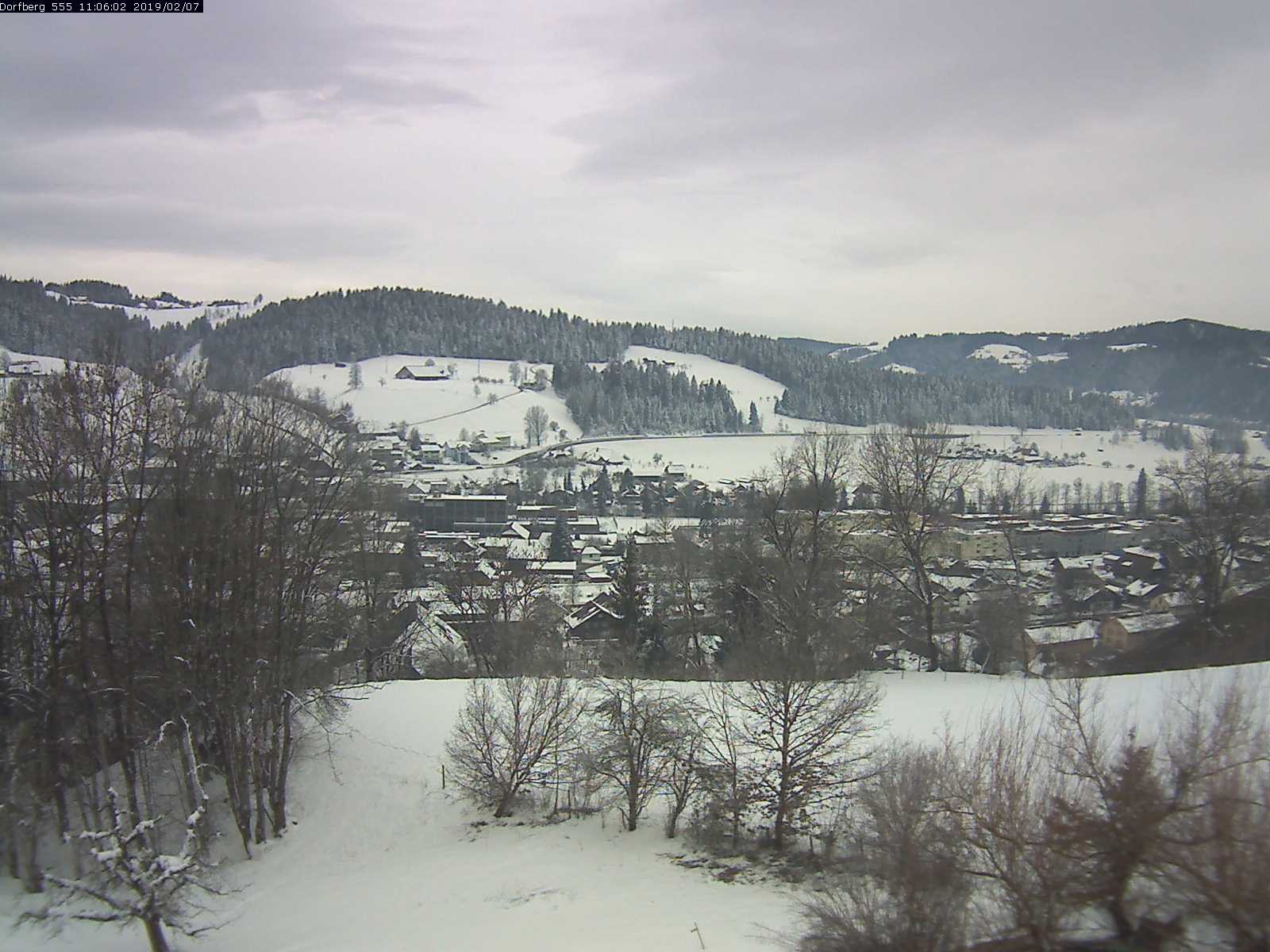 Webcam-Bild: Aussicht vom Dorfberg in Langnau 20190207-110601