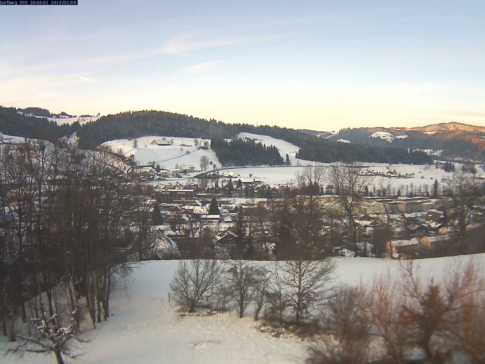 Webcam-Bild: Aussicht vom Dorfberg in Langnau 20190208-080601