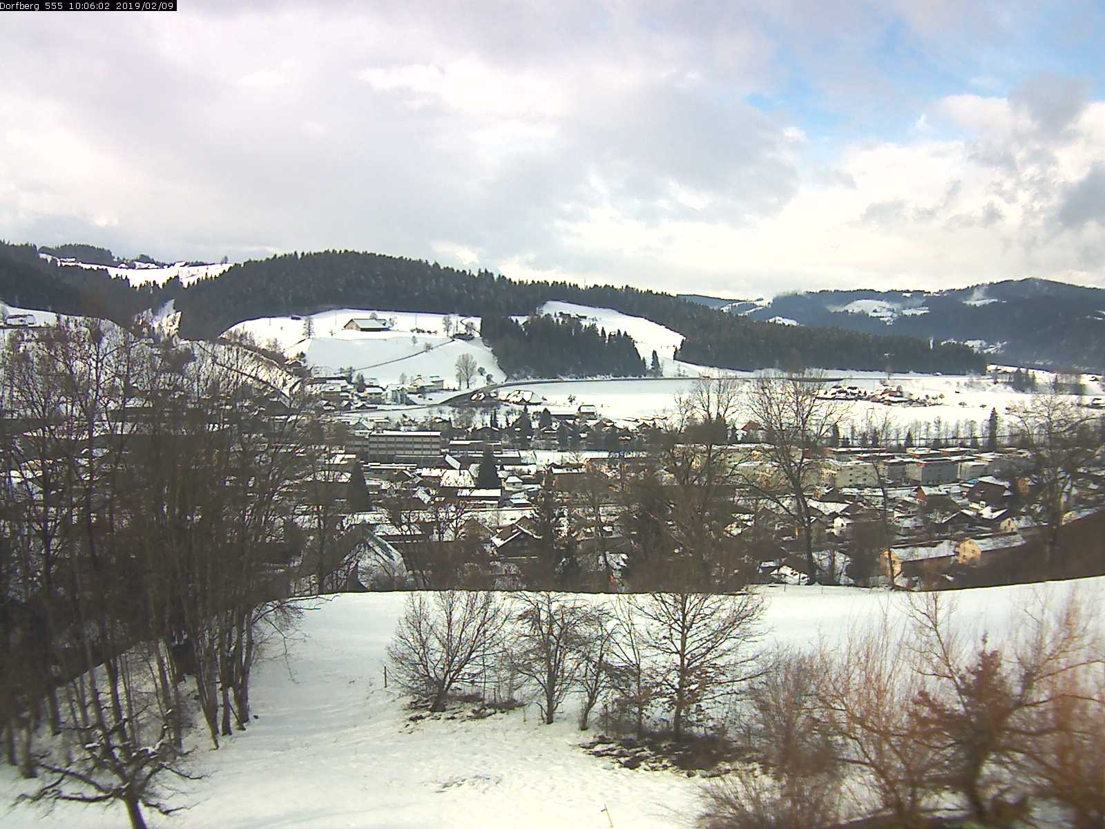 Webcam-Bild: Aussicht vom Dorfberg in Langnau 20190209-100601