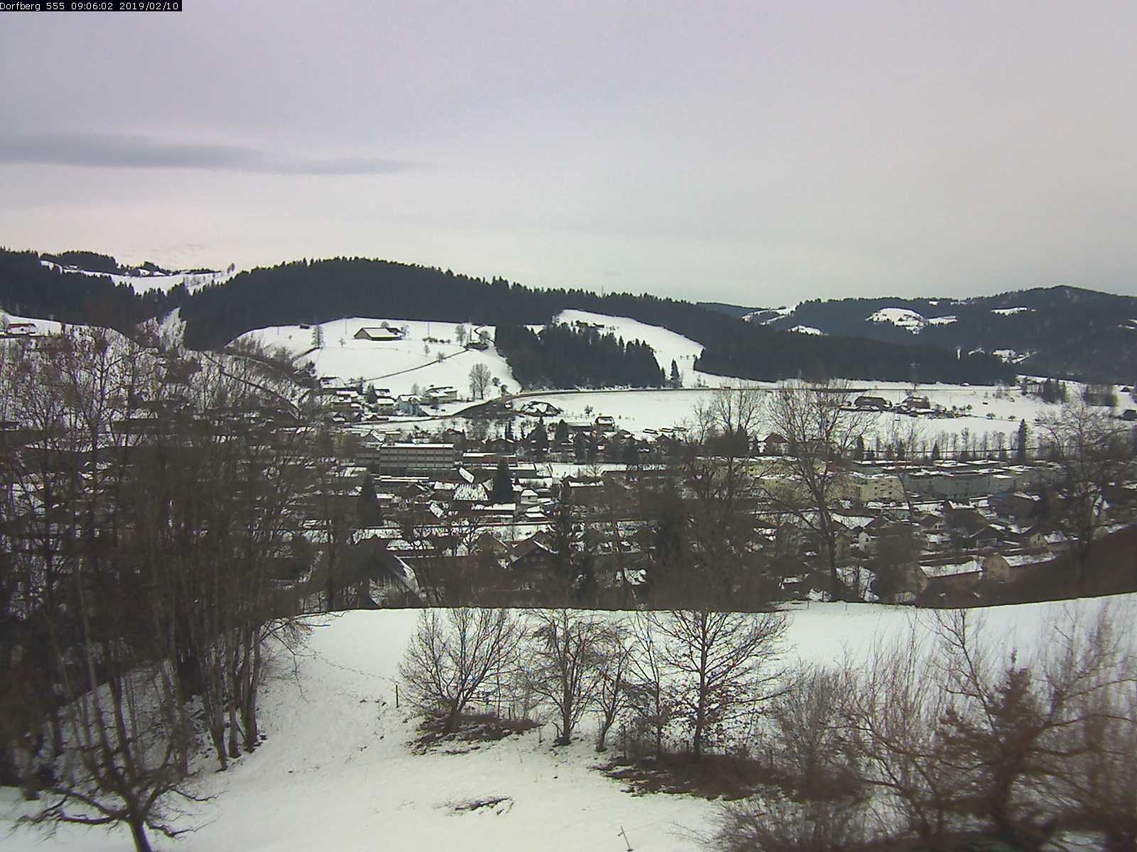 Webcam-Bild: Aussicht vom Dorfberg in Langnau 20190210-090601