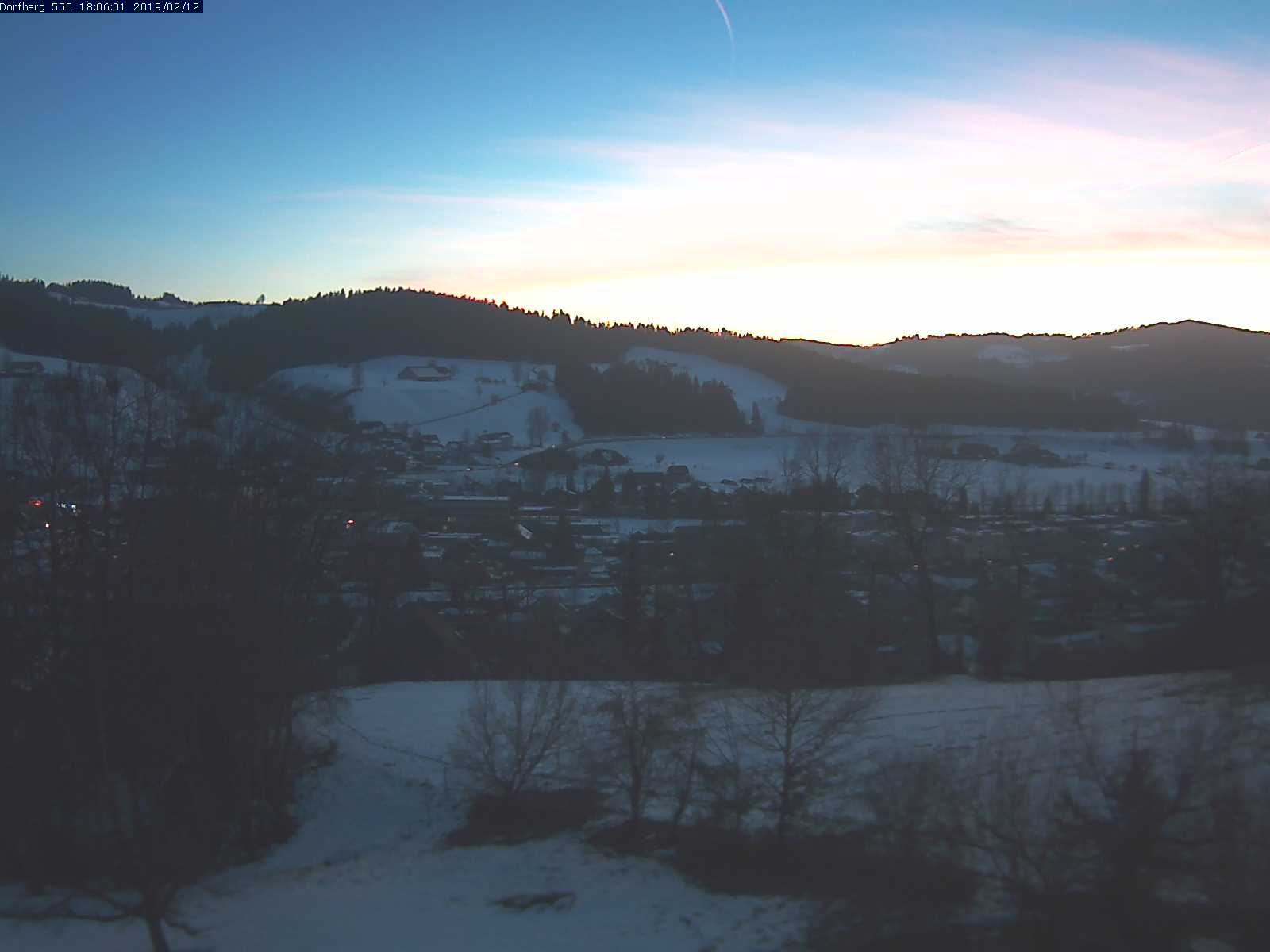 Webcam-Bild: Aussicht vom Dorfberg in Langnau 20190212-180601