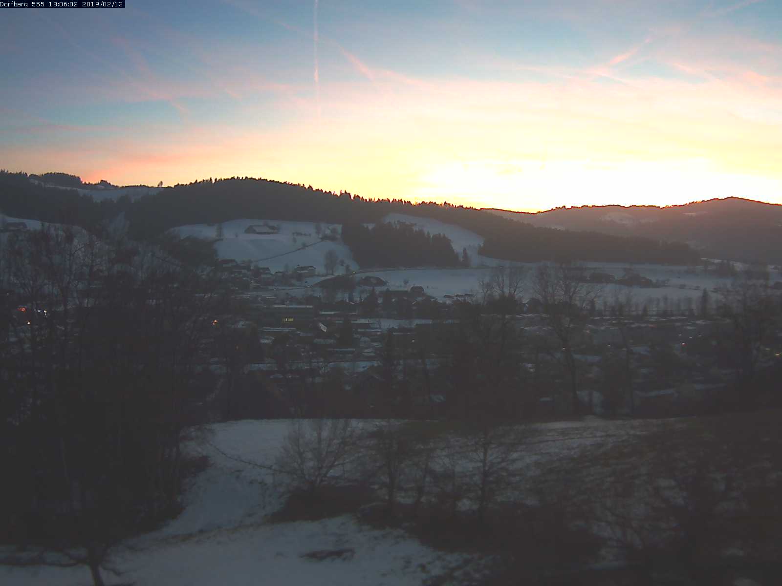 Webcam-Bild: Aussicht vom Dorfberg in Langnau 20190213-180601