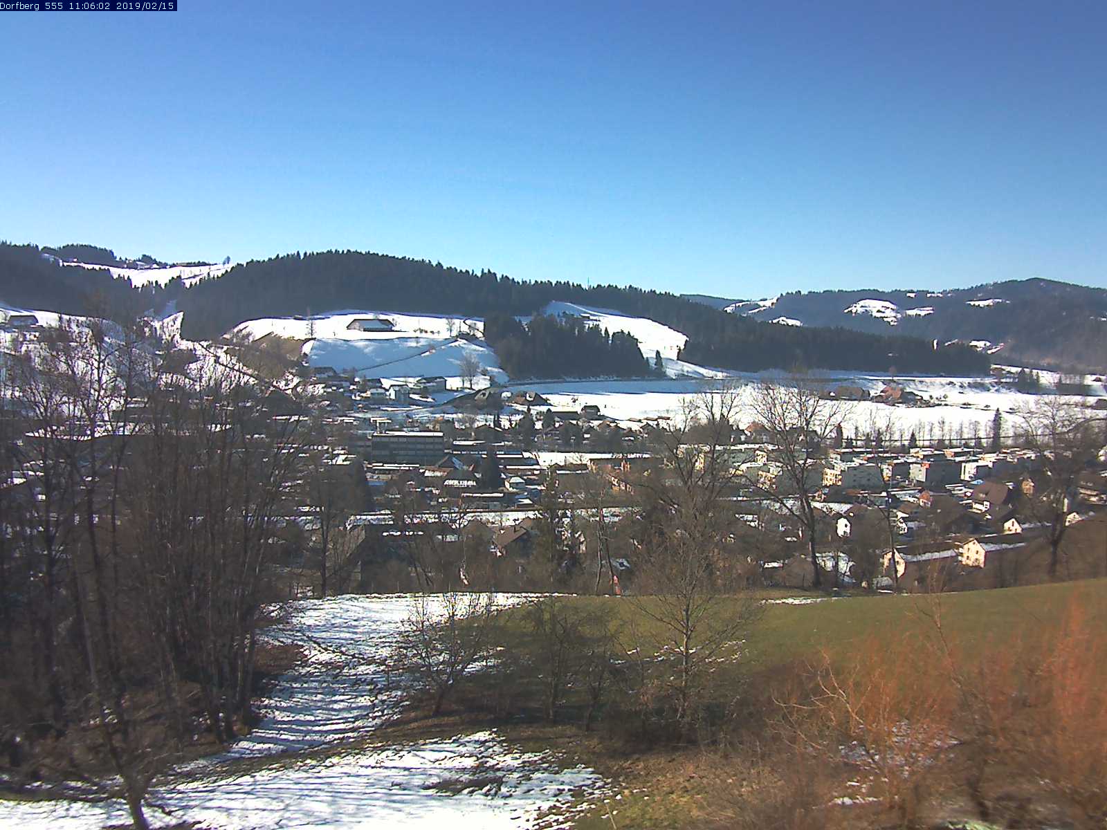 Webcam-Bild: Aussicht vom Dorfberg in Langnau 20190215-110601