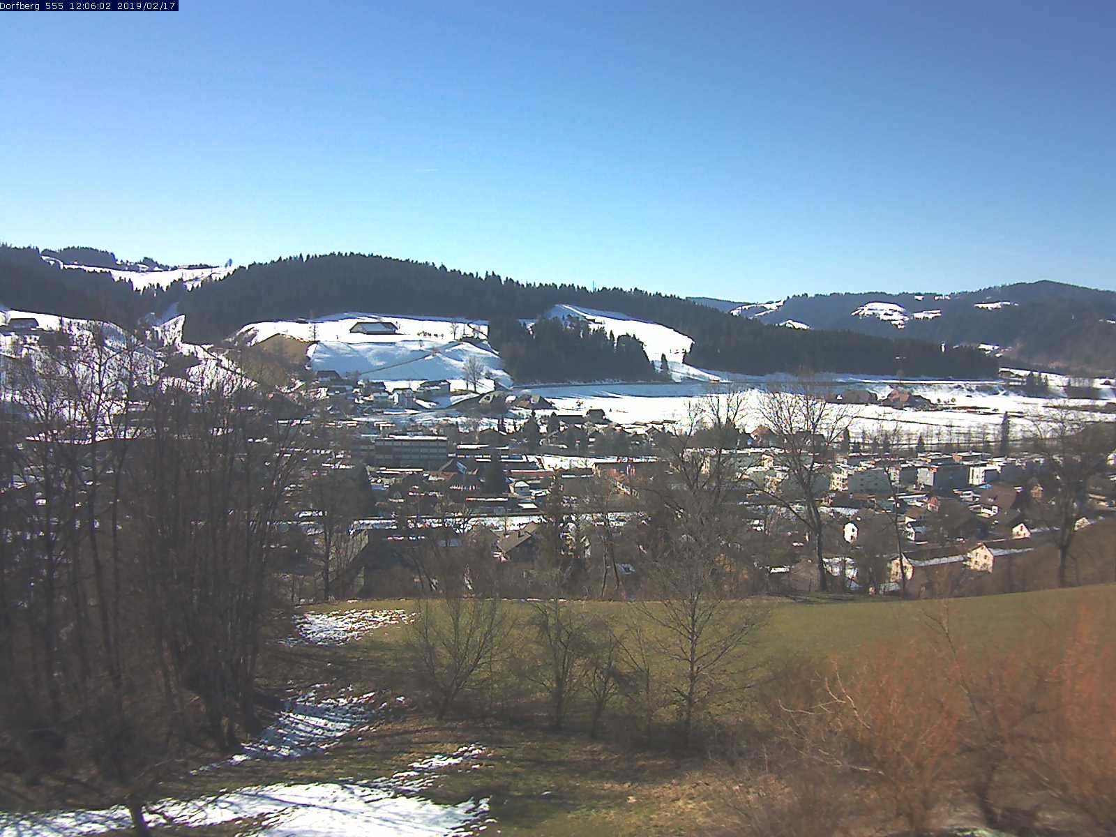 Webcam-Bild: Aussicht vom Dorfberg in Langnau 20190217-120601
