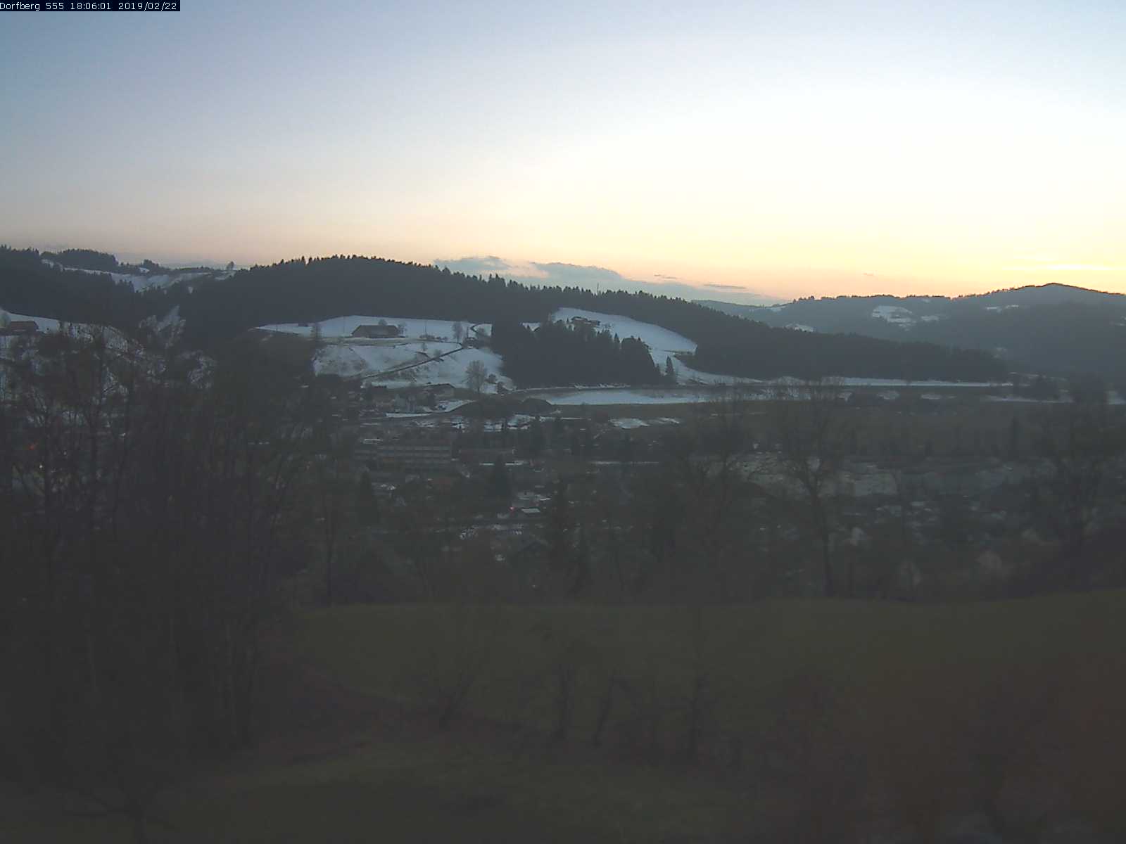 Webcam-Bild: Aussicht vom Dorfberg in Langnau 20190222-180601