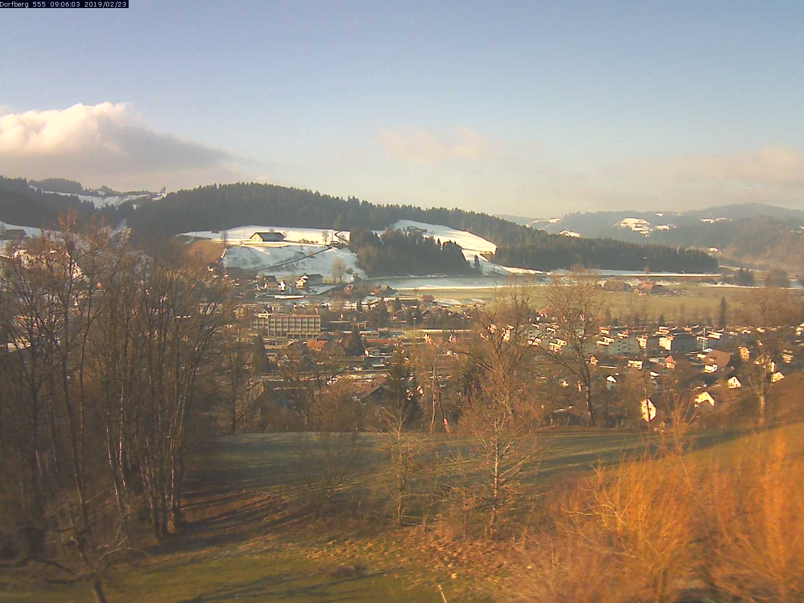 Webcam-Bild: Aussicht vom Dorfberg in Langnau 20190223-090601