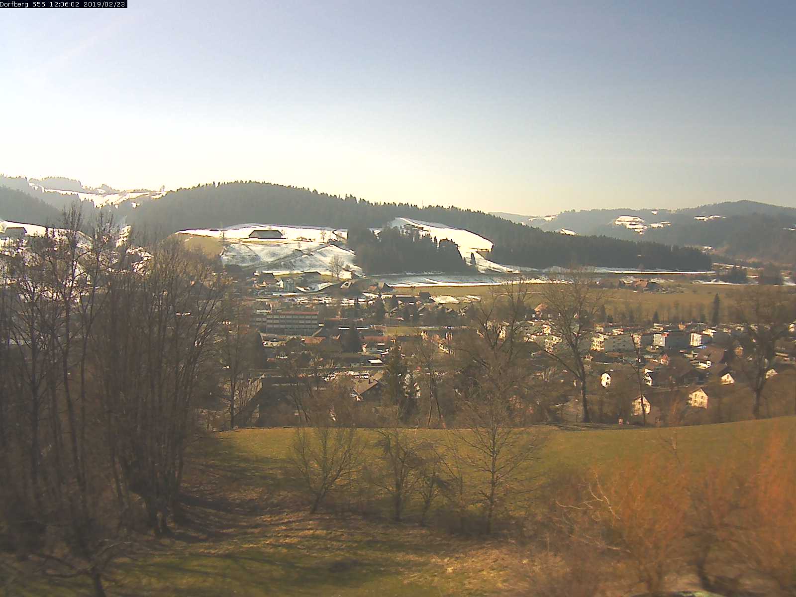 Webcam-Bild: Aussicht vom Dorfberg in Langnau 20190223-120601