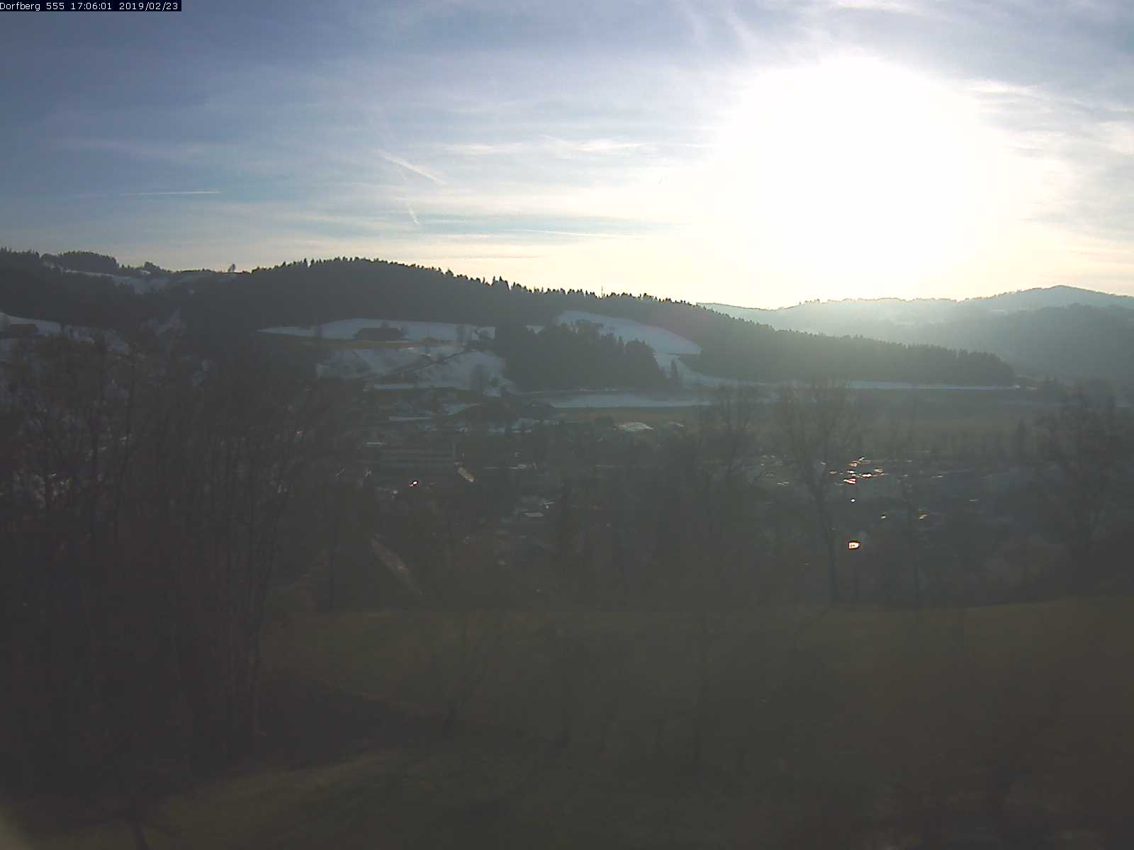 Webcam-Bild: Aussicht vom Dorfberg in Langnau 20190223-170601