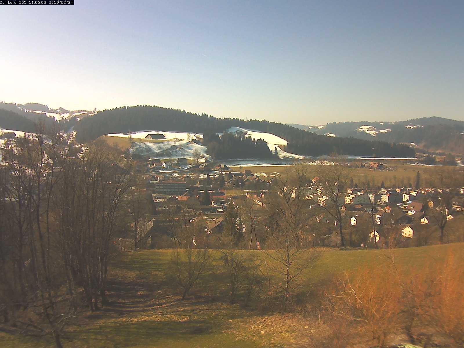 Webcam-Bild: Aussicht vom Dorfberg in Langnau 20190224-110601