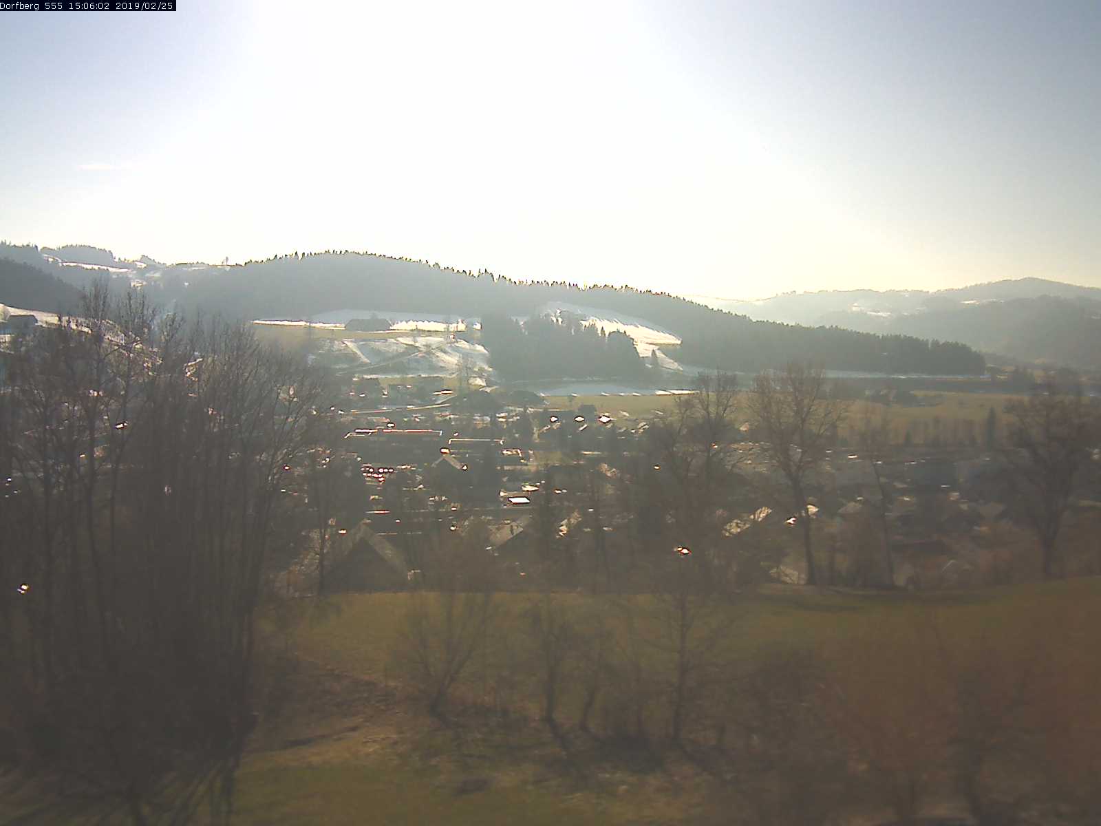 Webcam-Bild: Aussicht vom Dorfberg in Langnau 20190225-150601
