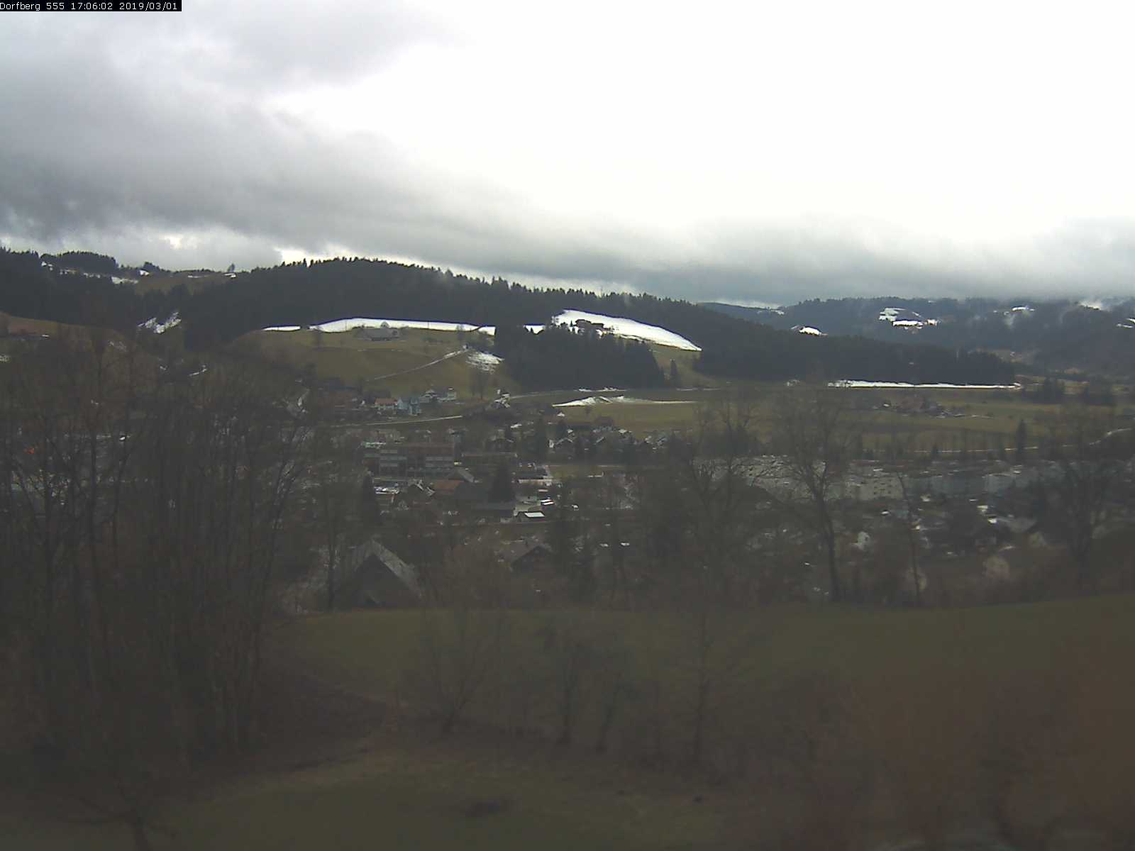 Webcam-Bild: Aussicht vom Dorfberg in Langnau 20190301-170601
