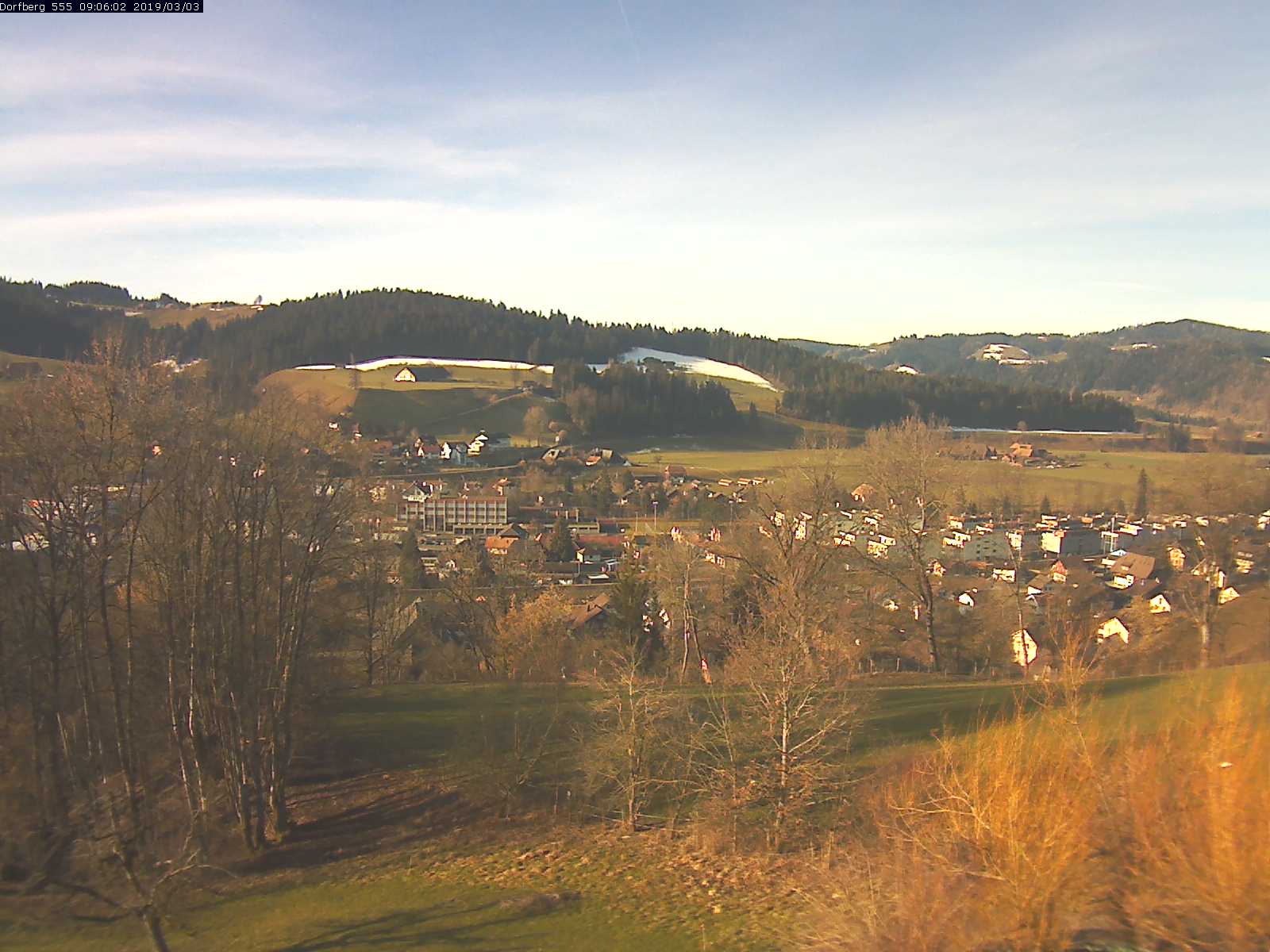 Webcam-Bild: Aussicht vom Dorfberg in Langnau 20190303-090601