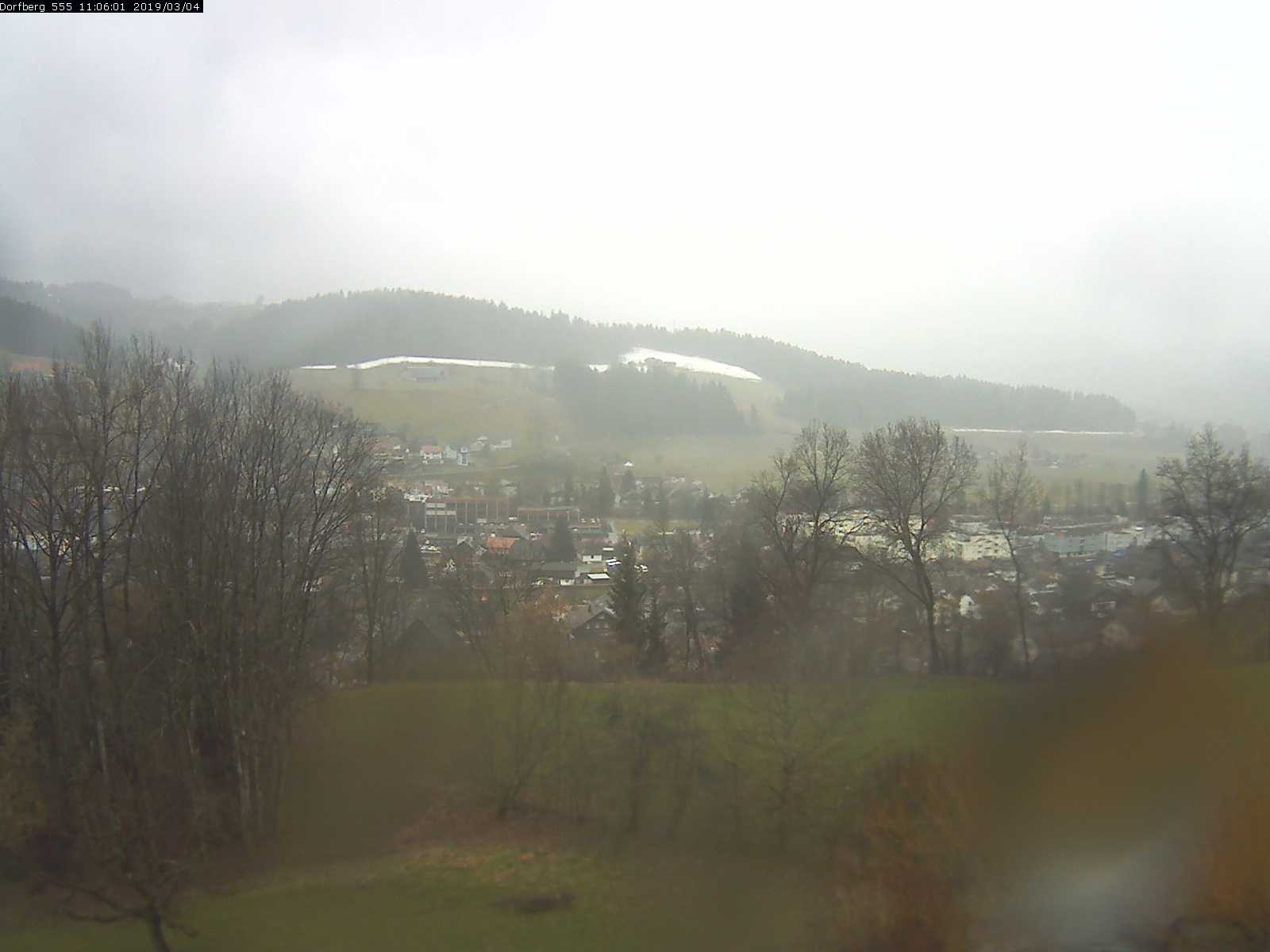 Webcam-Bild: Aussicht vom Dorfberg in Langnau 20190304-110601