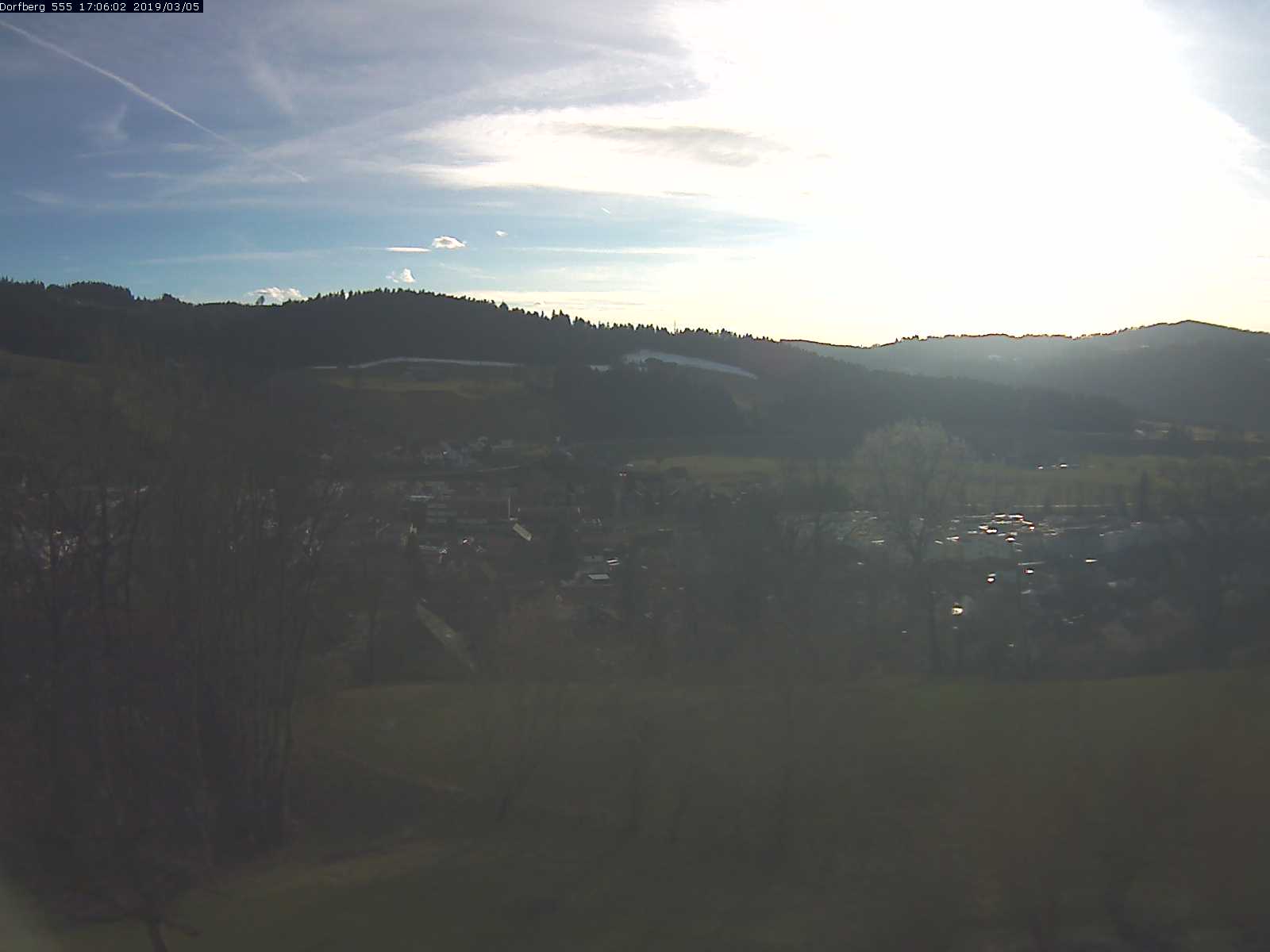 Webcam-Bild: Aussicht vom Dorfberg in Langnau 20190305-170601
