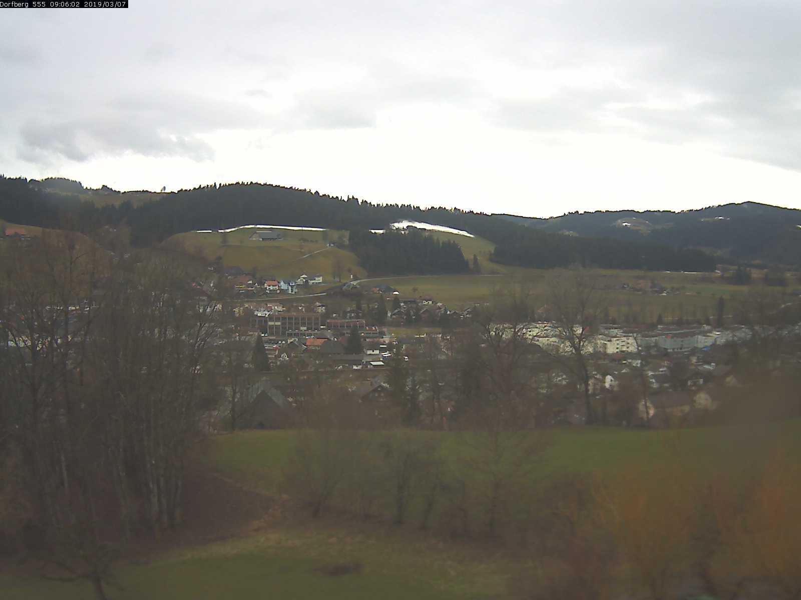 Webcam-Bild: Aussicht vom Dorfberg in Langnau 20190307-090601